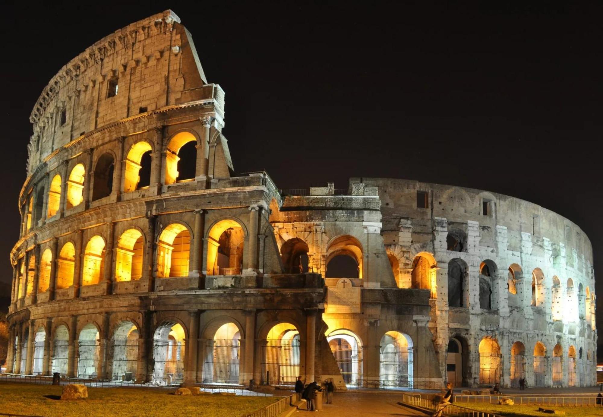 RHOMENJOY Open Space Colosseo
