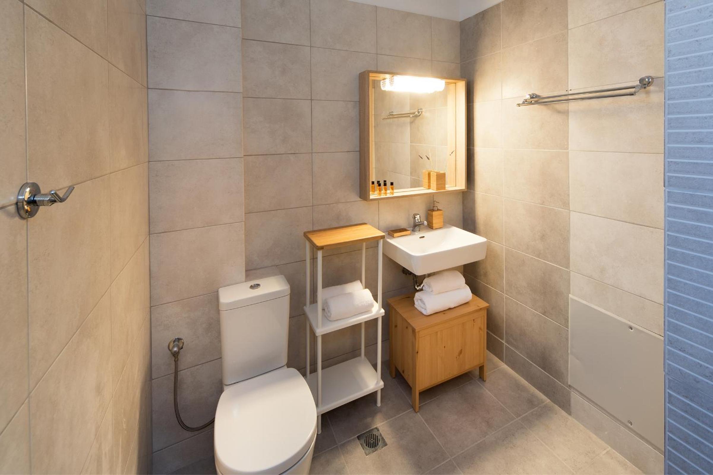 Syra Suites