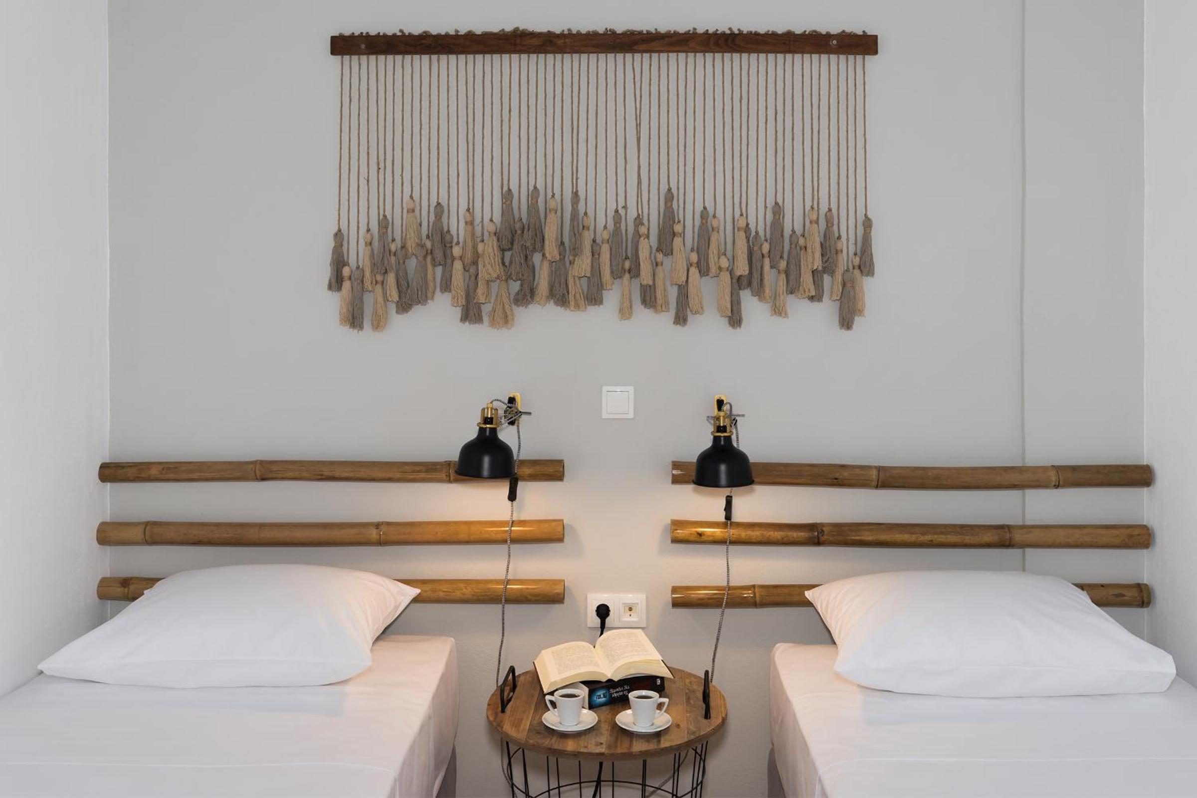 Syra Suites