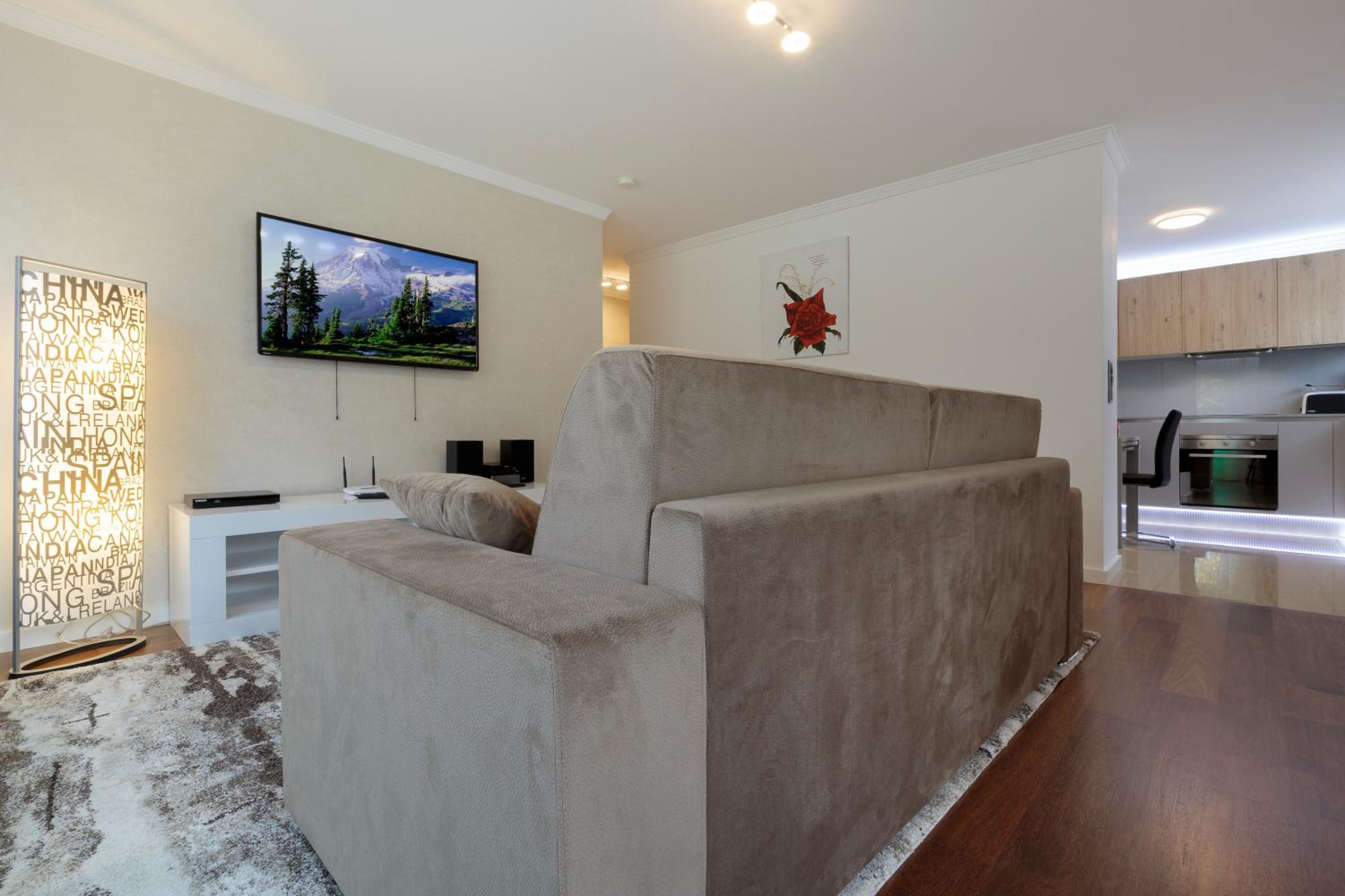 The Queen Luxury Apartments - Villa Vinicia