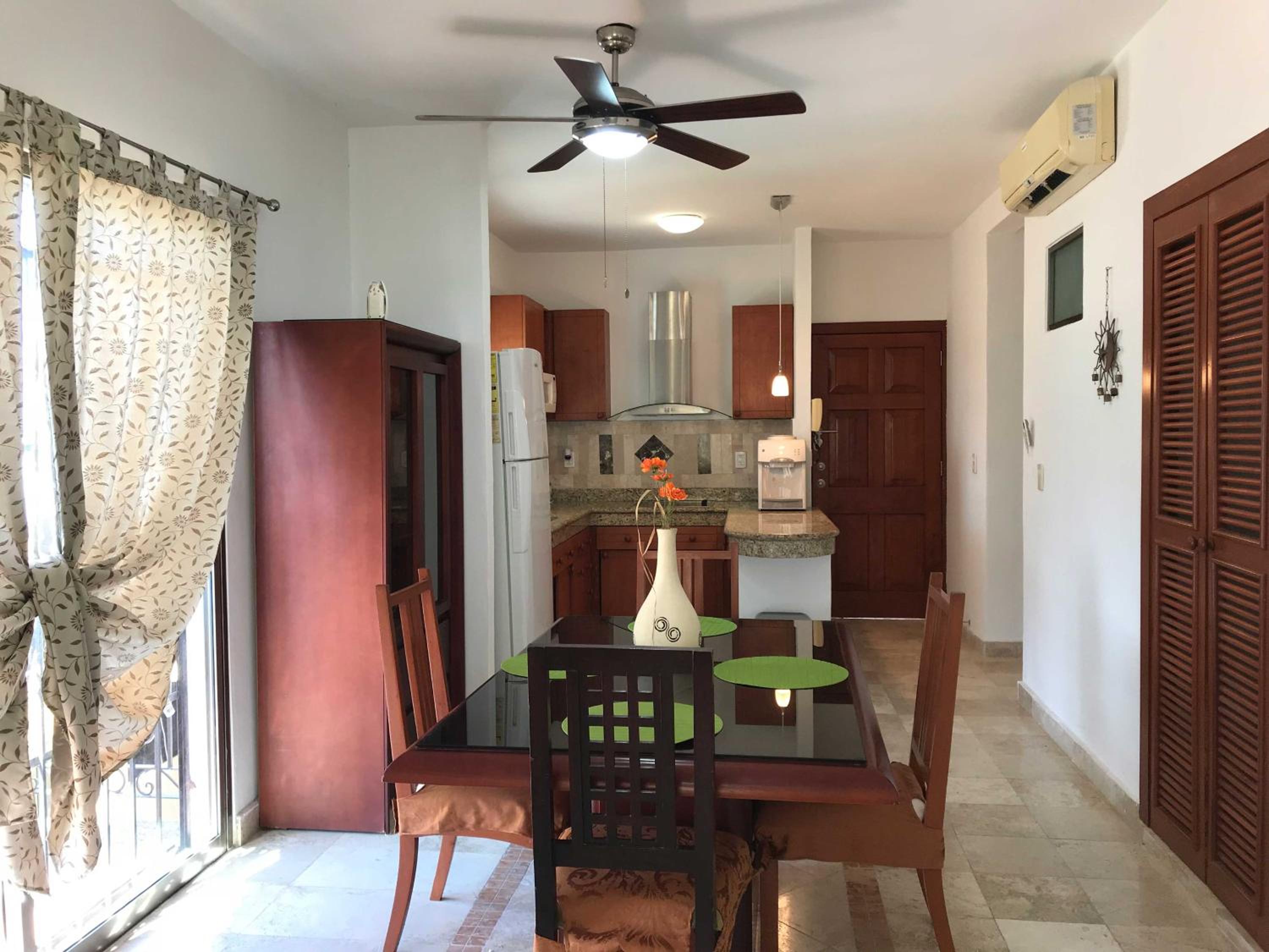 Lilas del Mar Apartments