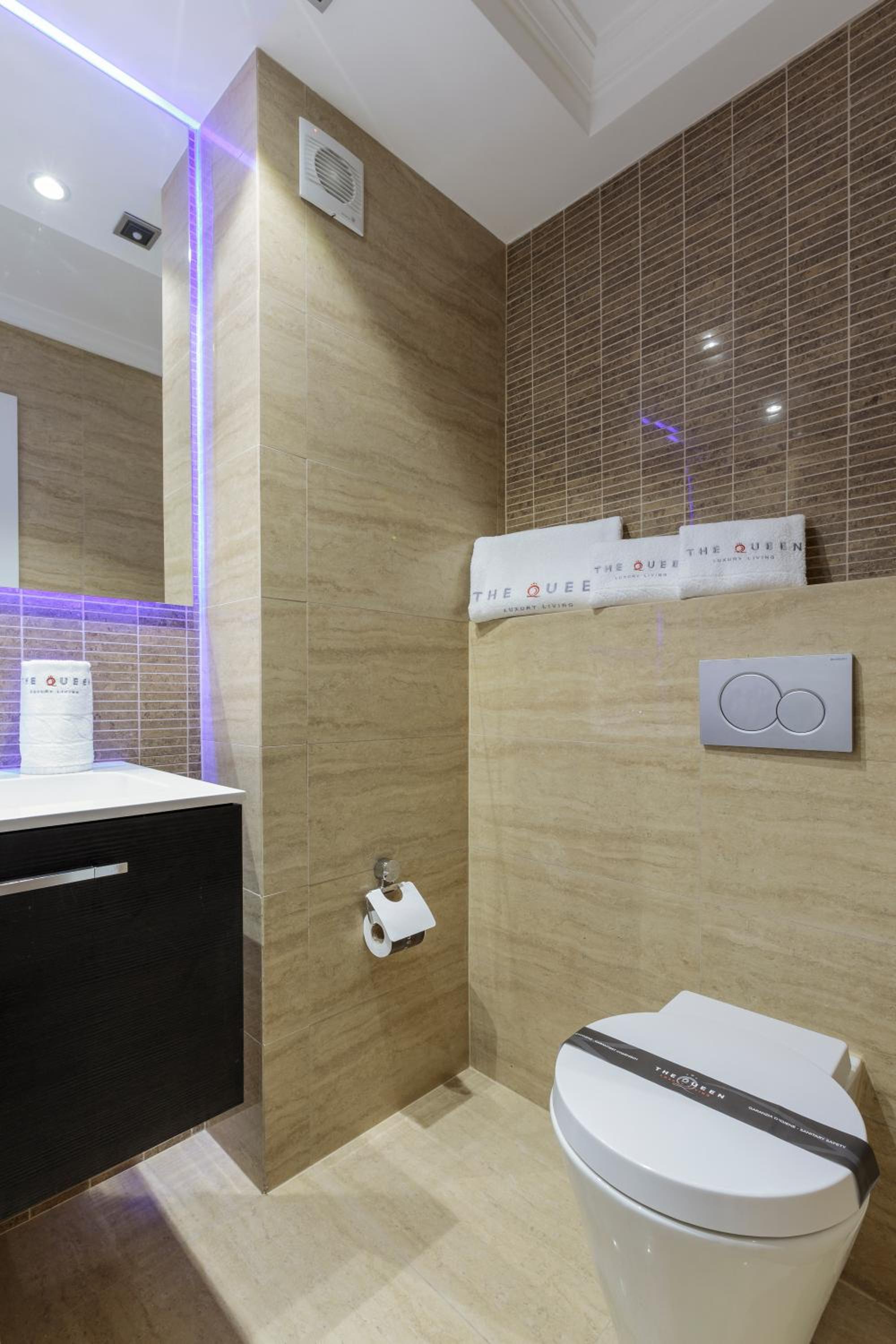 The Queen Luxury Apartments - Villa Vinicia