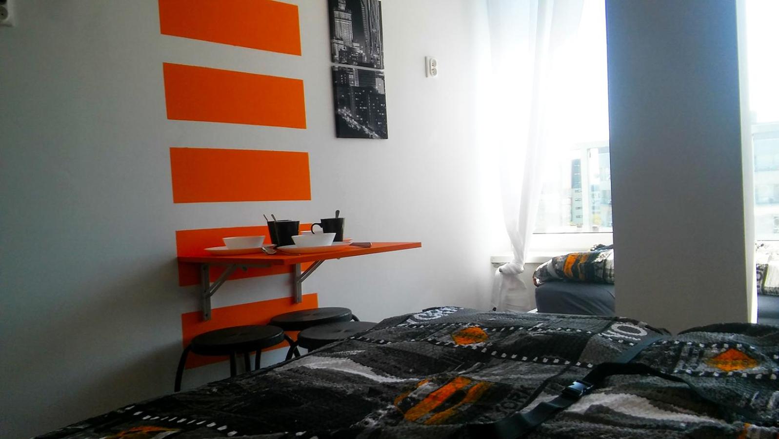 Walk distance to mokotow business park