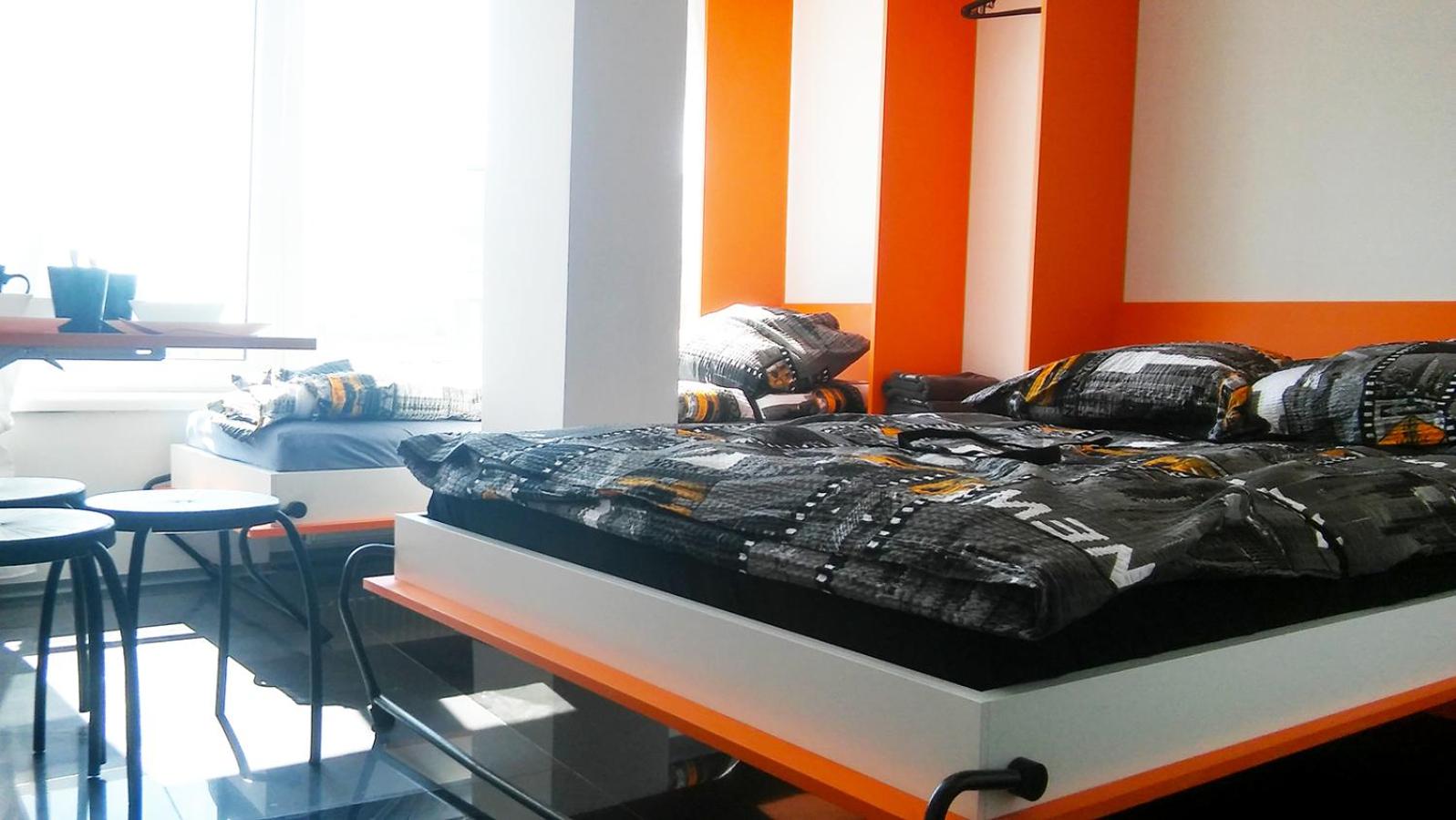 Walk distance to mokotow business park