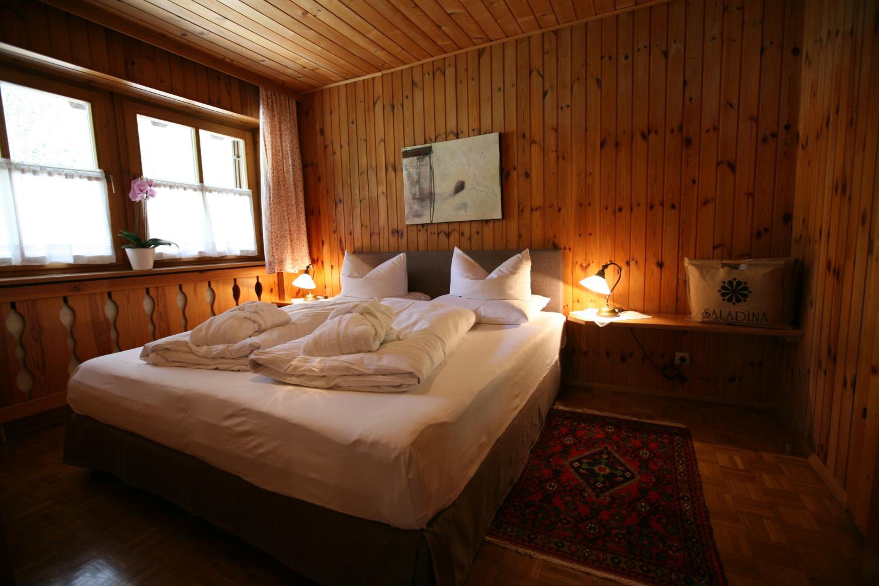 Aparthotel Saladina