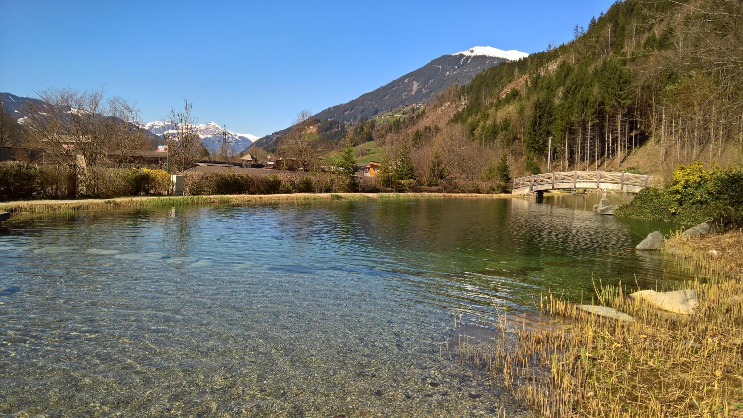 Mountainview Lodge - Chalet im Zillertal direkt am 5 Sterne Campingplatz Aufenfeld mit Hallenbad und Sauna