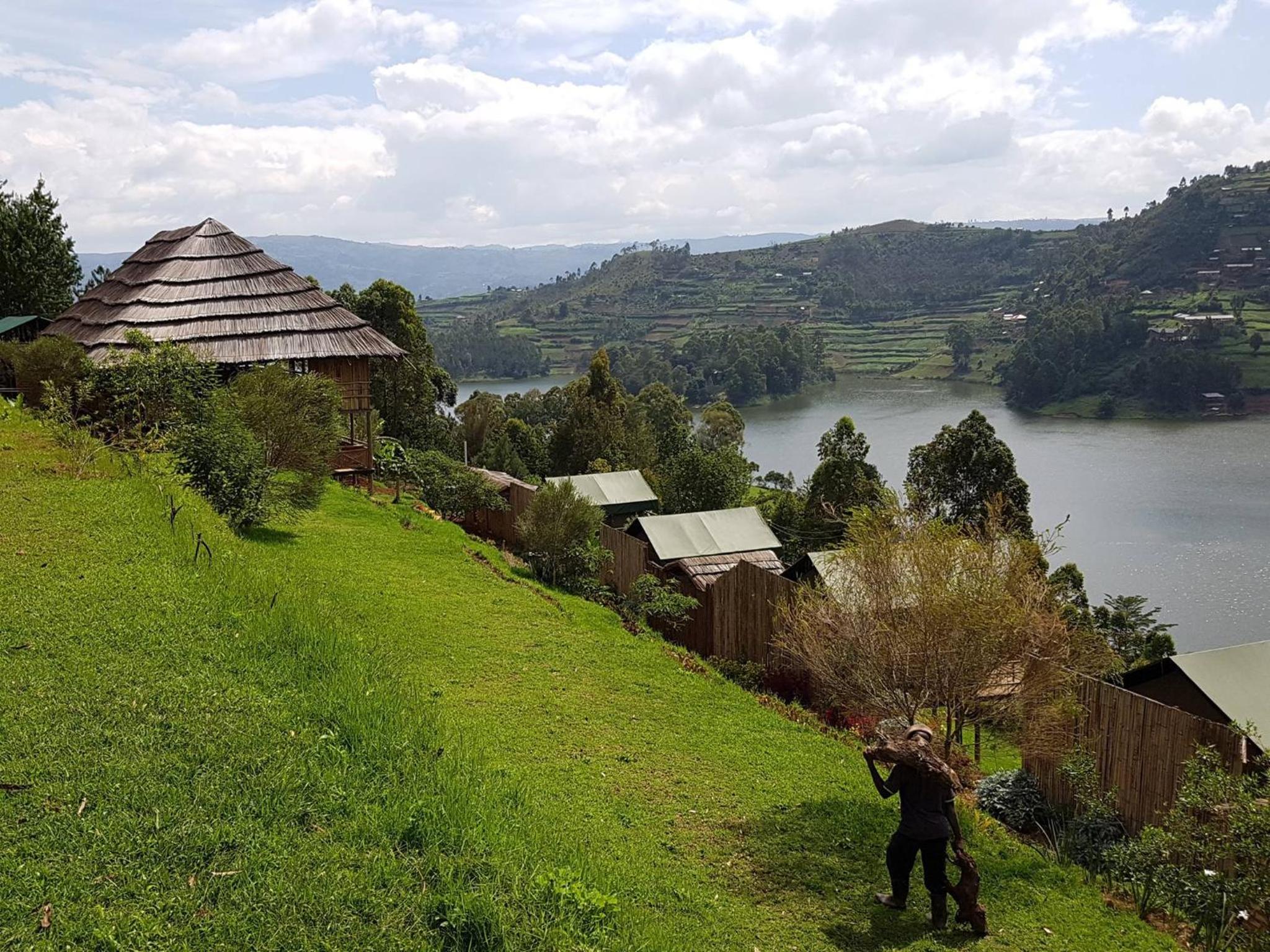 Hawk's Eye Lodge Bunyonyi view 4