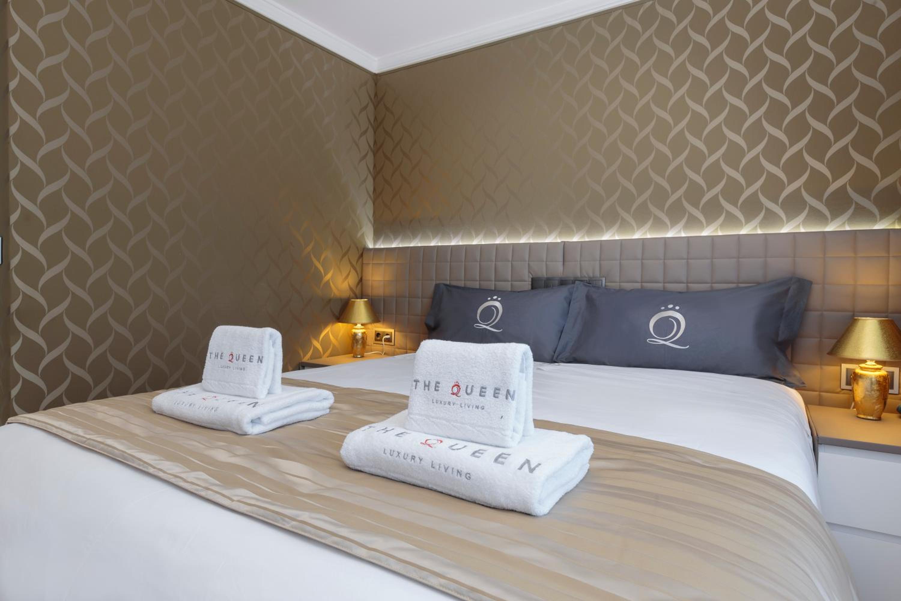 The Queen Luxury Apartments - Villa Vinicia