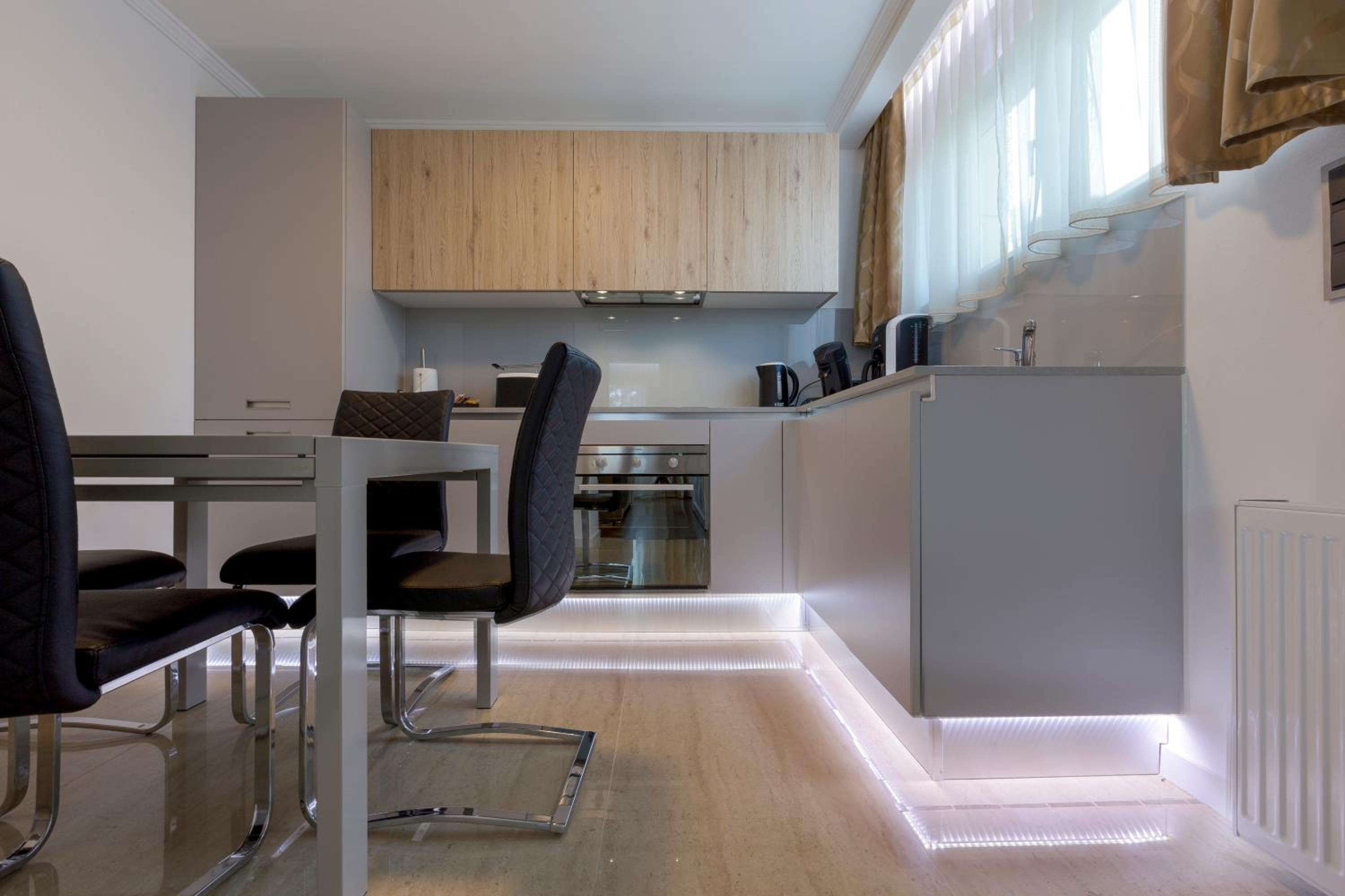 The Queen Luxury Apartments - Villa Vinicia