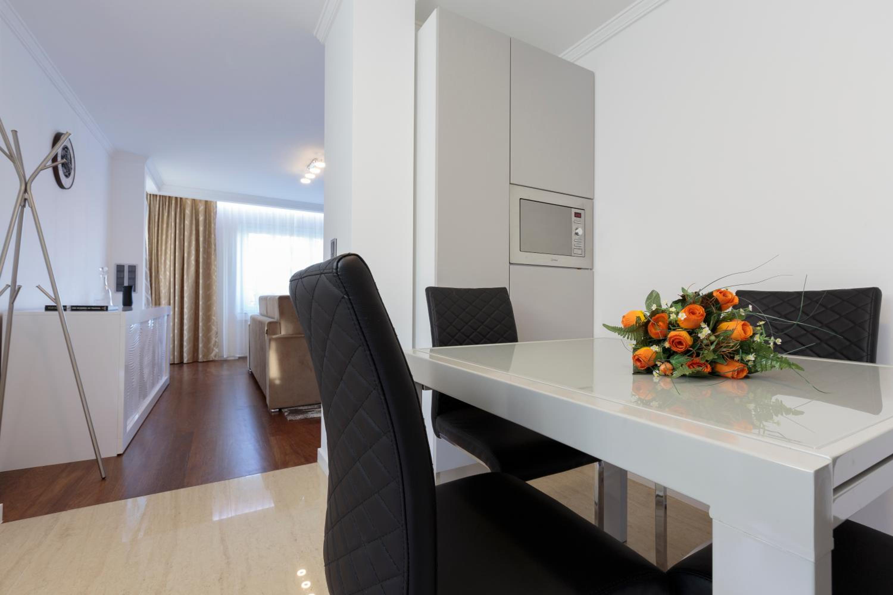 The Queen Luxury Apartments - Villa Vinicia