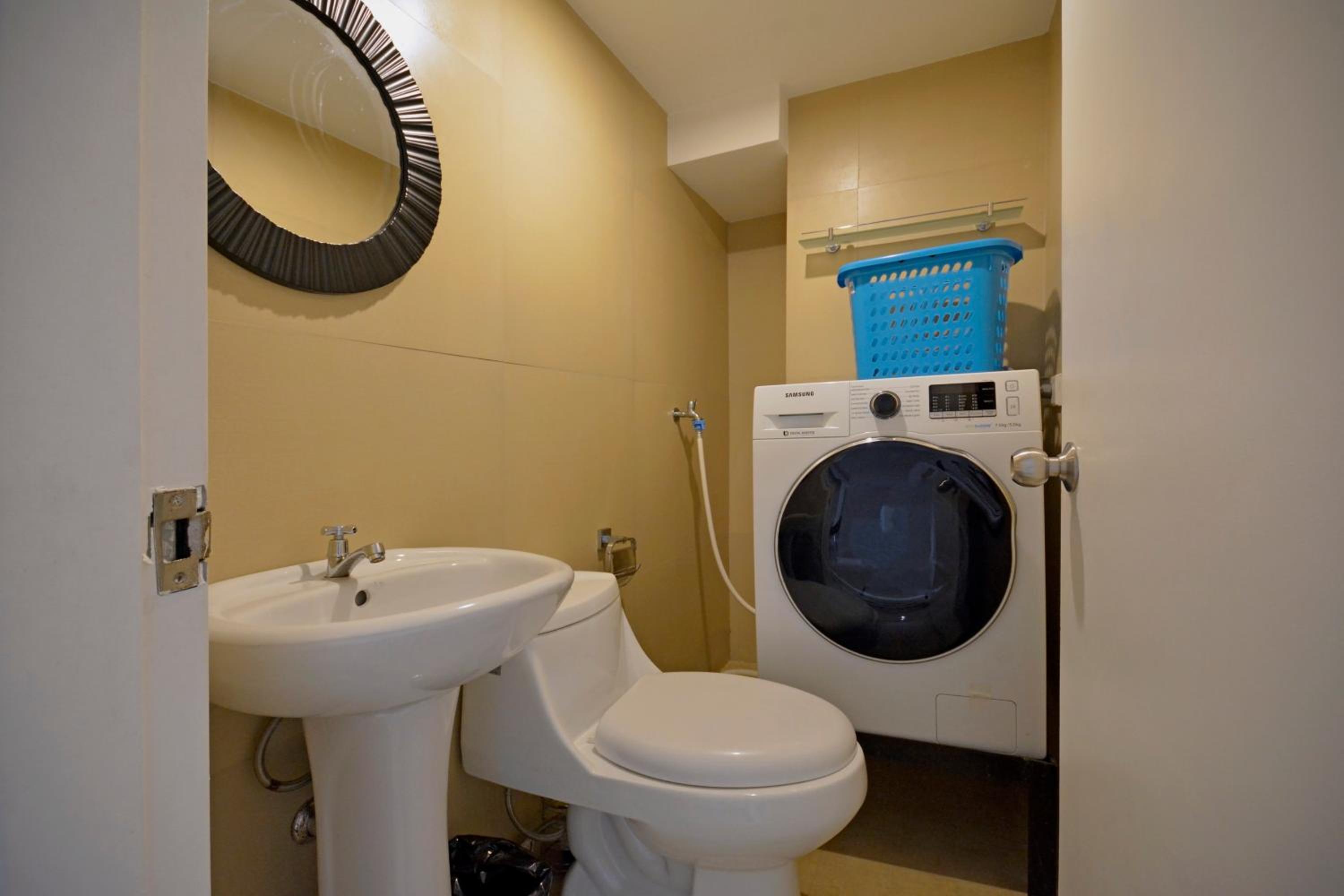 Victoria SOHO Suites photo 4