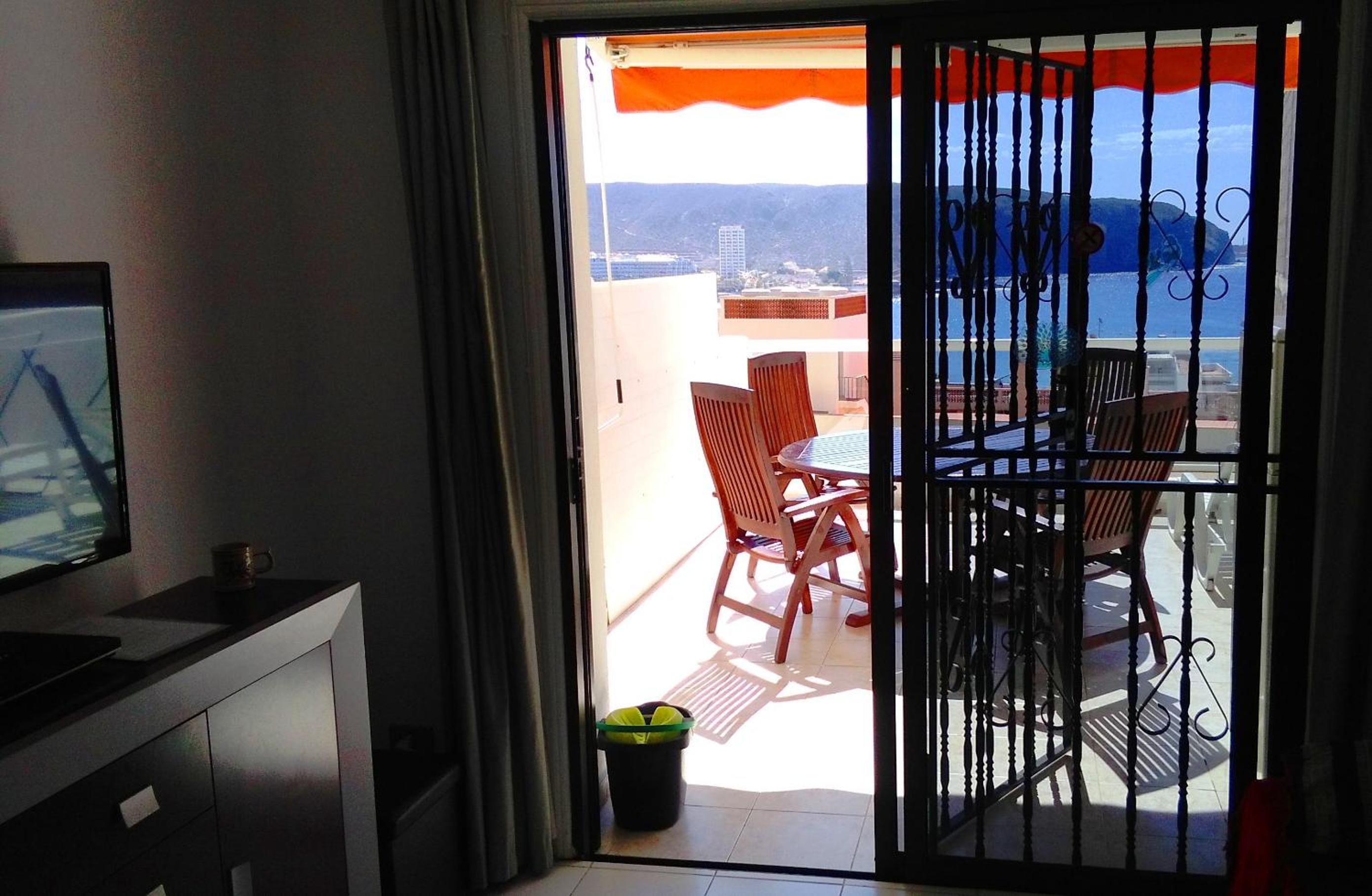 Ocean View Cactus I , over Los Cristianos, Playa las Vistas view 5