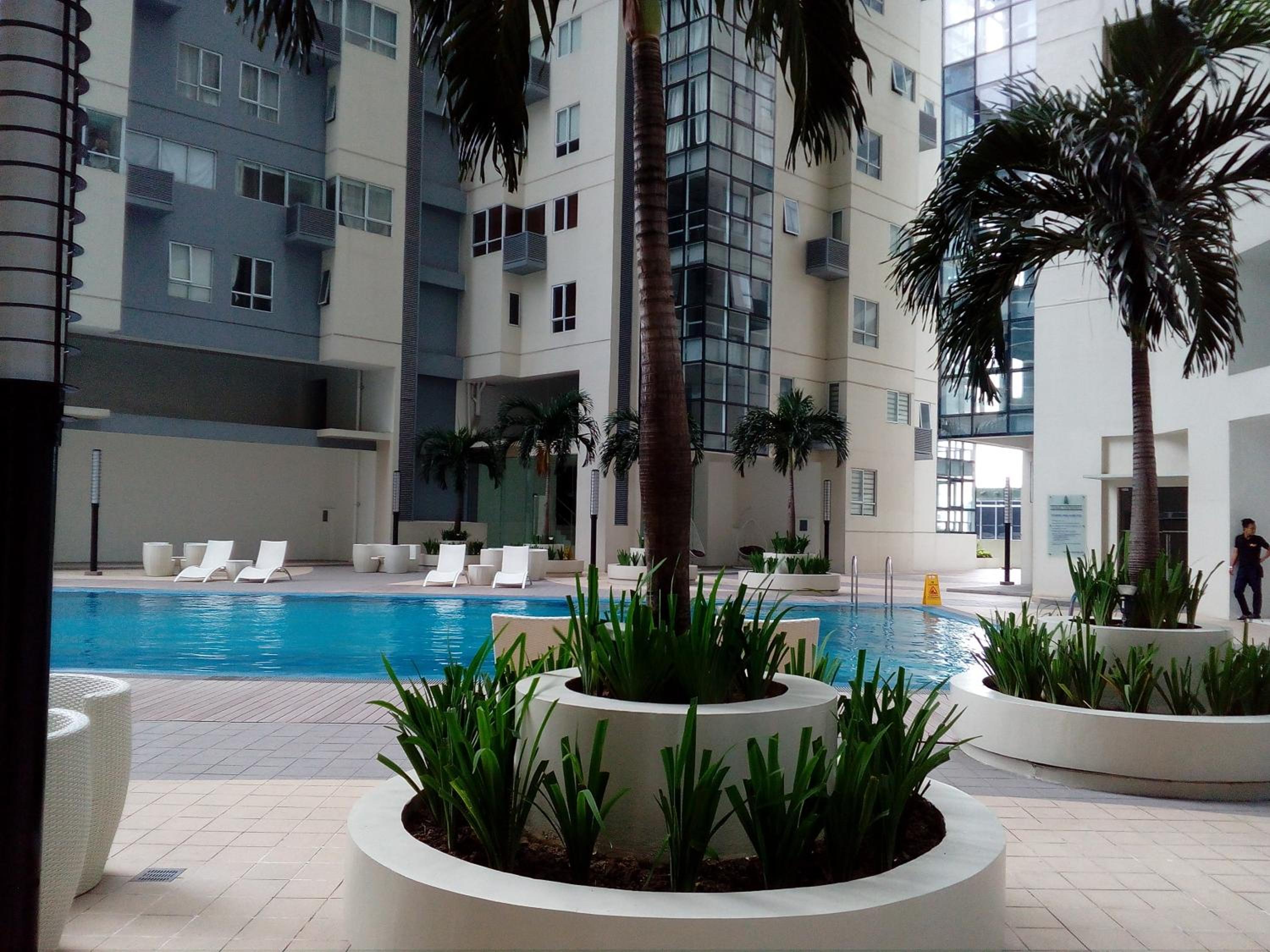Victoria SOHO Suites, Manila - 19