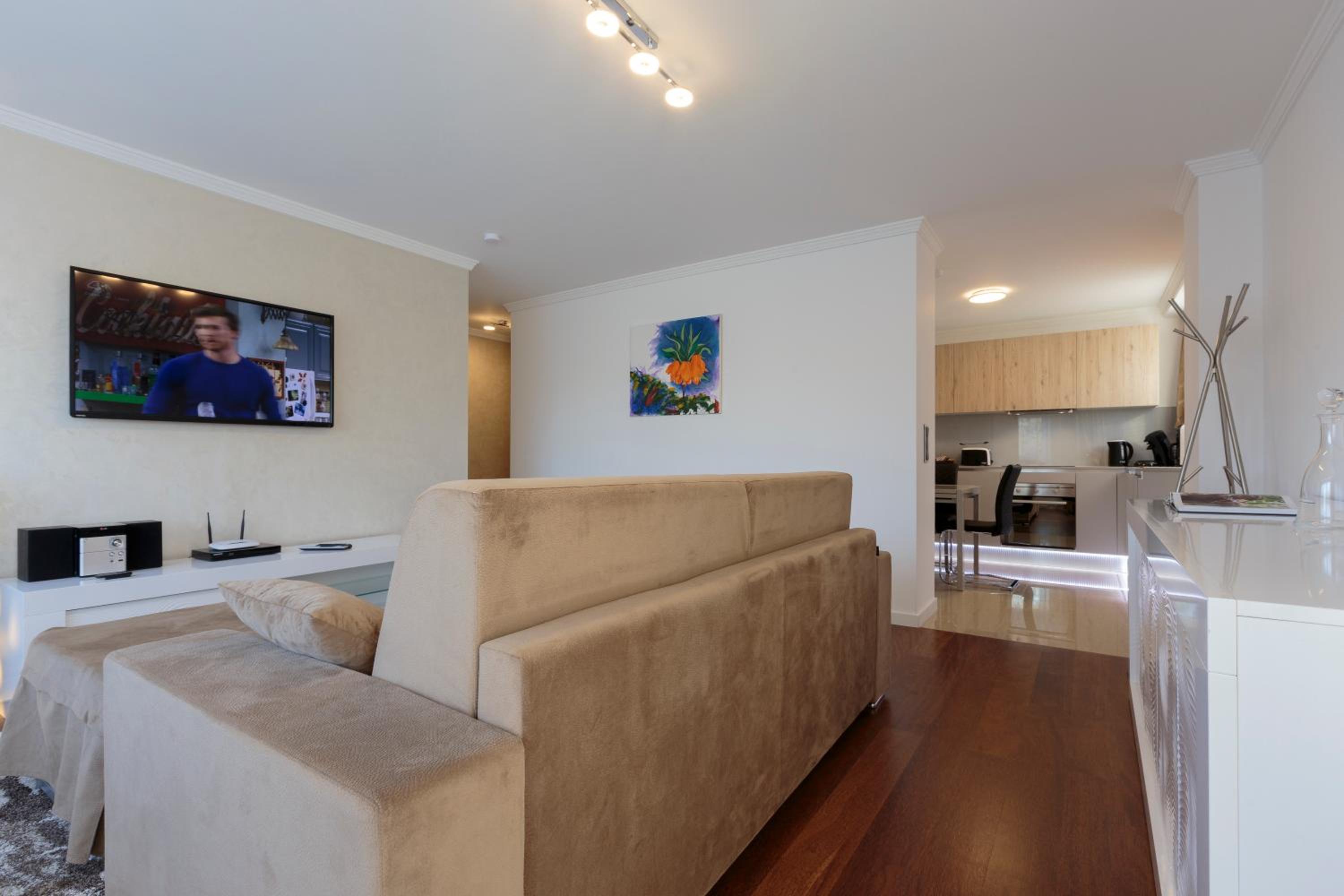 The Queen Luxury Apartments - Villa Vinicia