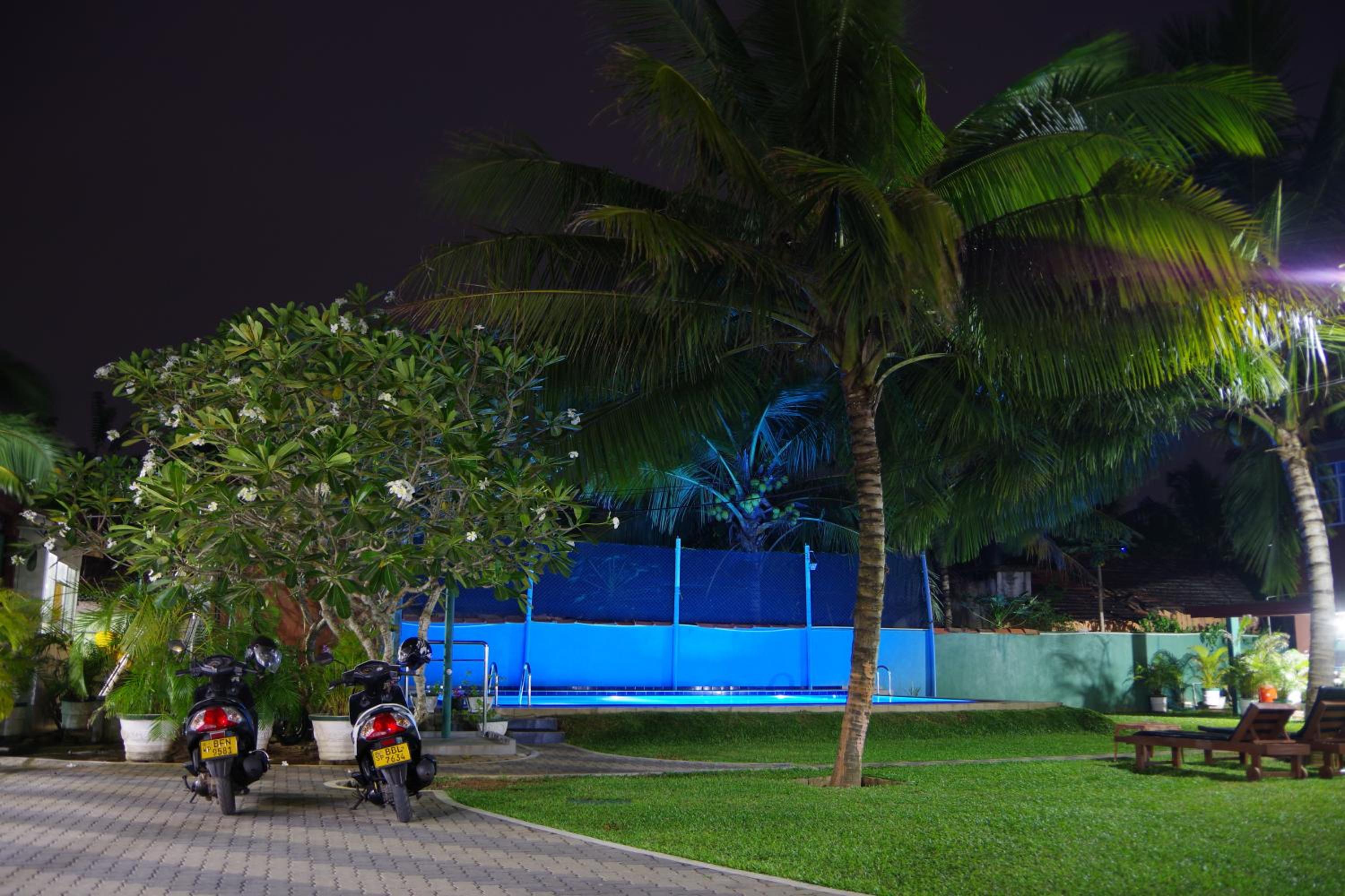 Larn's Villa Hotel & Apartment