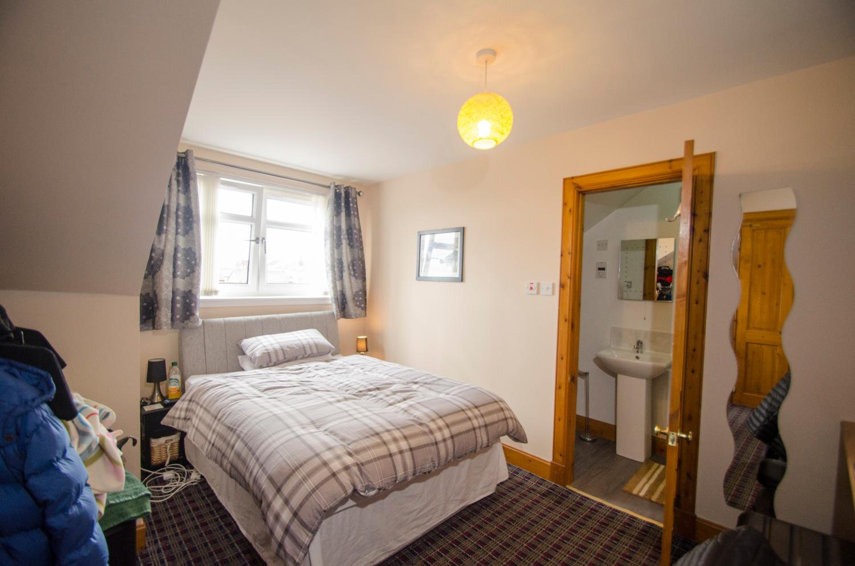 Knight's Rest Guest House