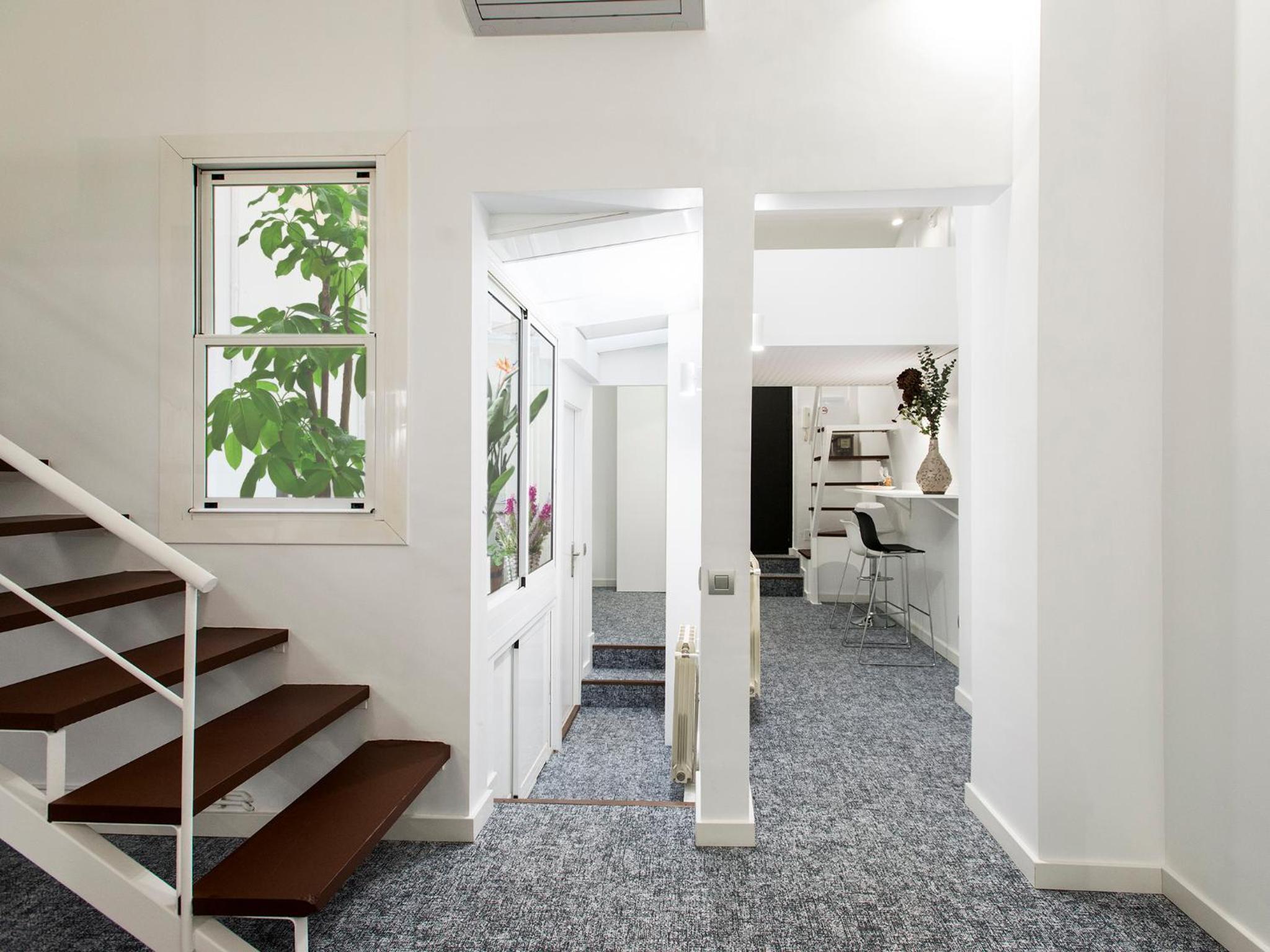Fewdays Barcelona Apartments