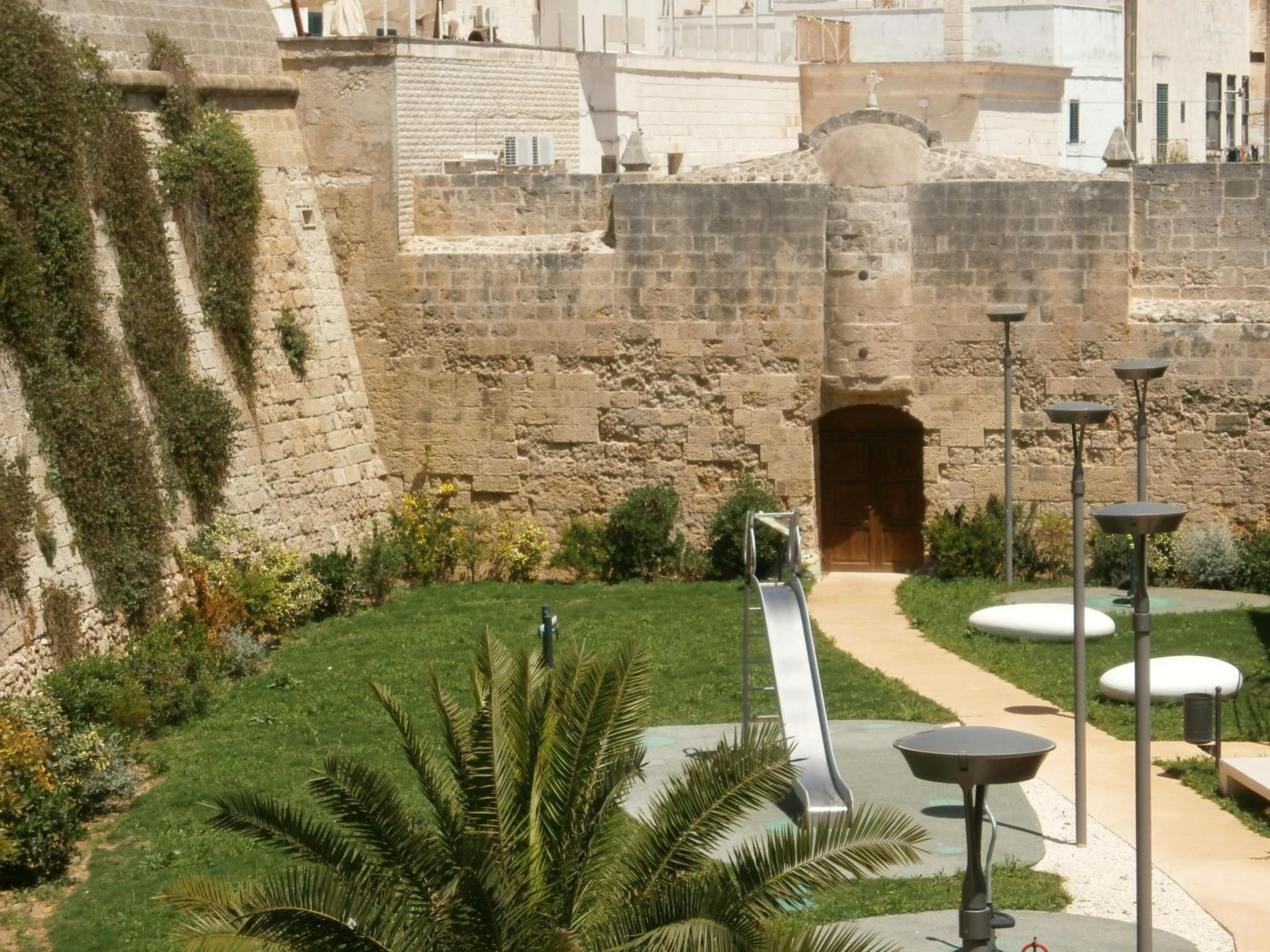 Photo 42