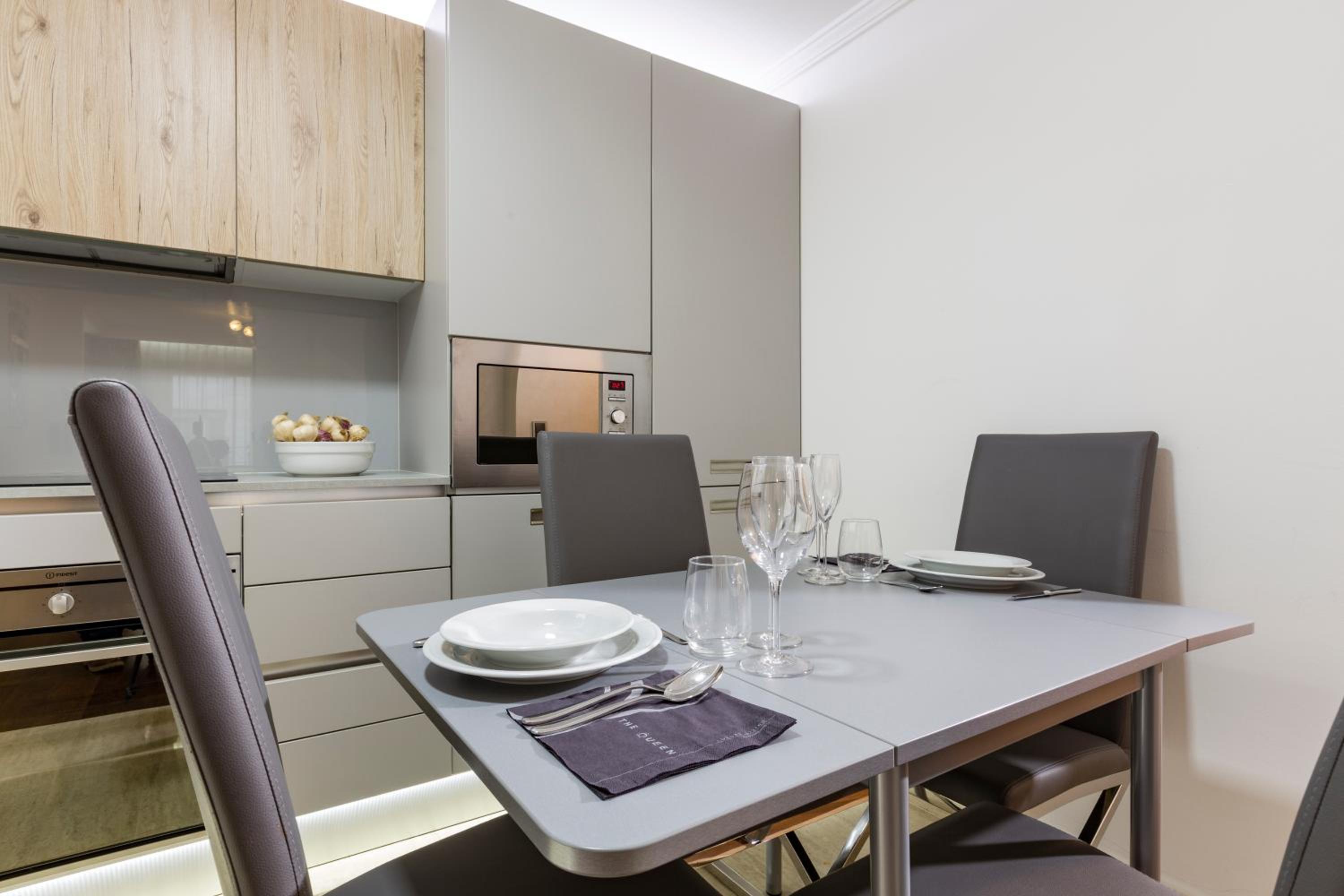 The Queen Luxury Apartments - Villa Vinicia