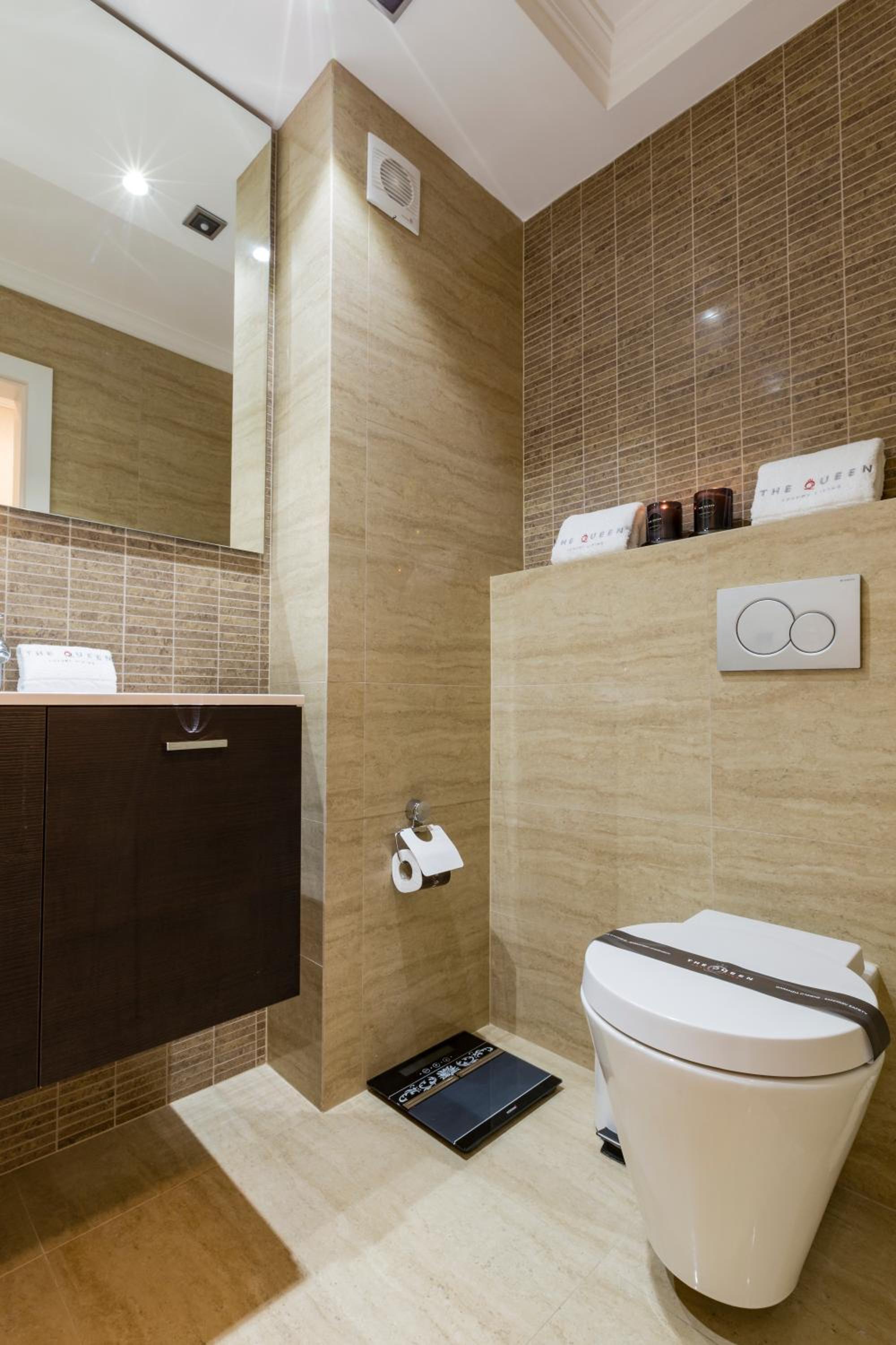 The Queen Luxury Apartments - Villa Vinicia