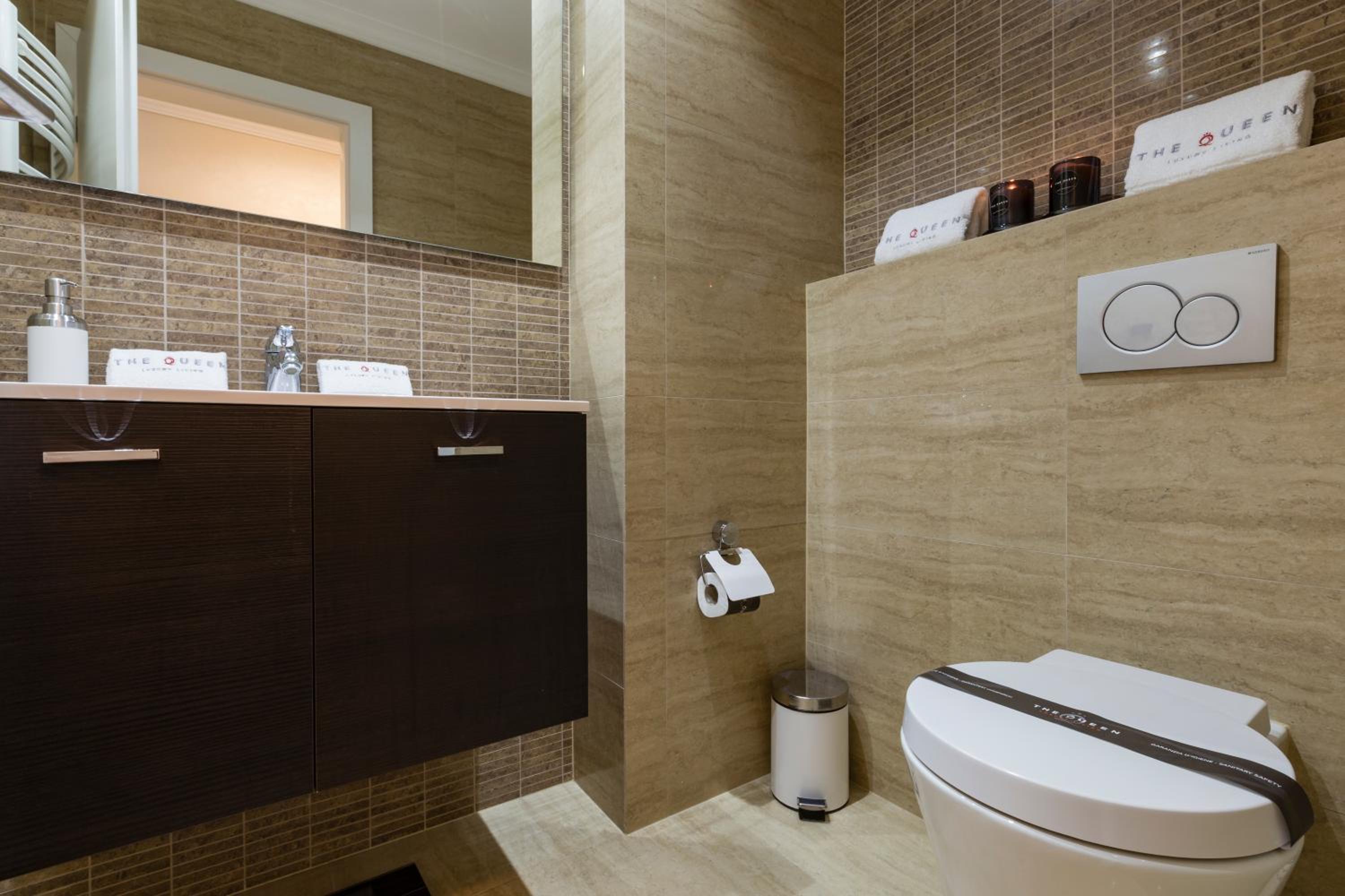 The Queen Luxury Apartments - Villa Vinicia