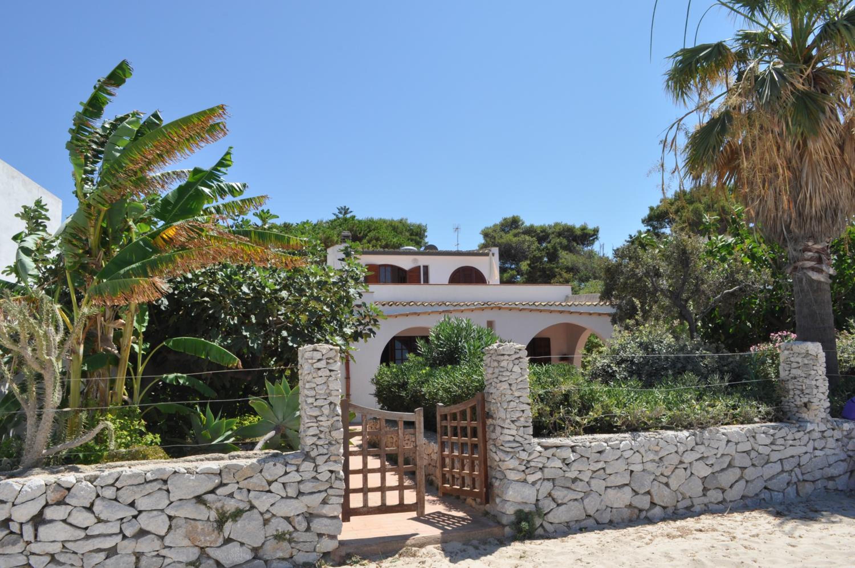 Villa Hibisco photo 2