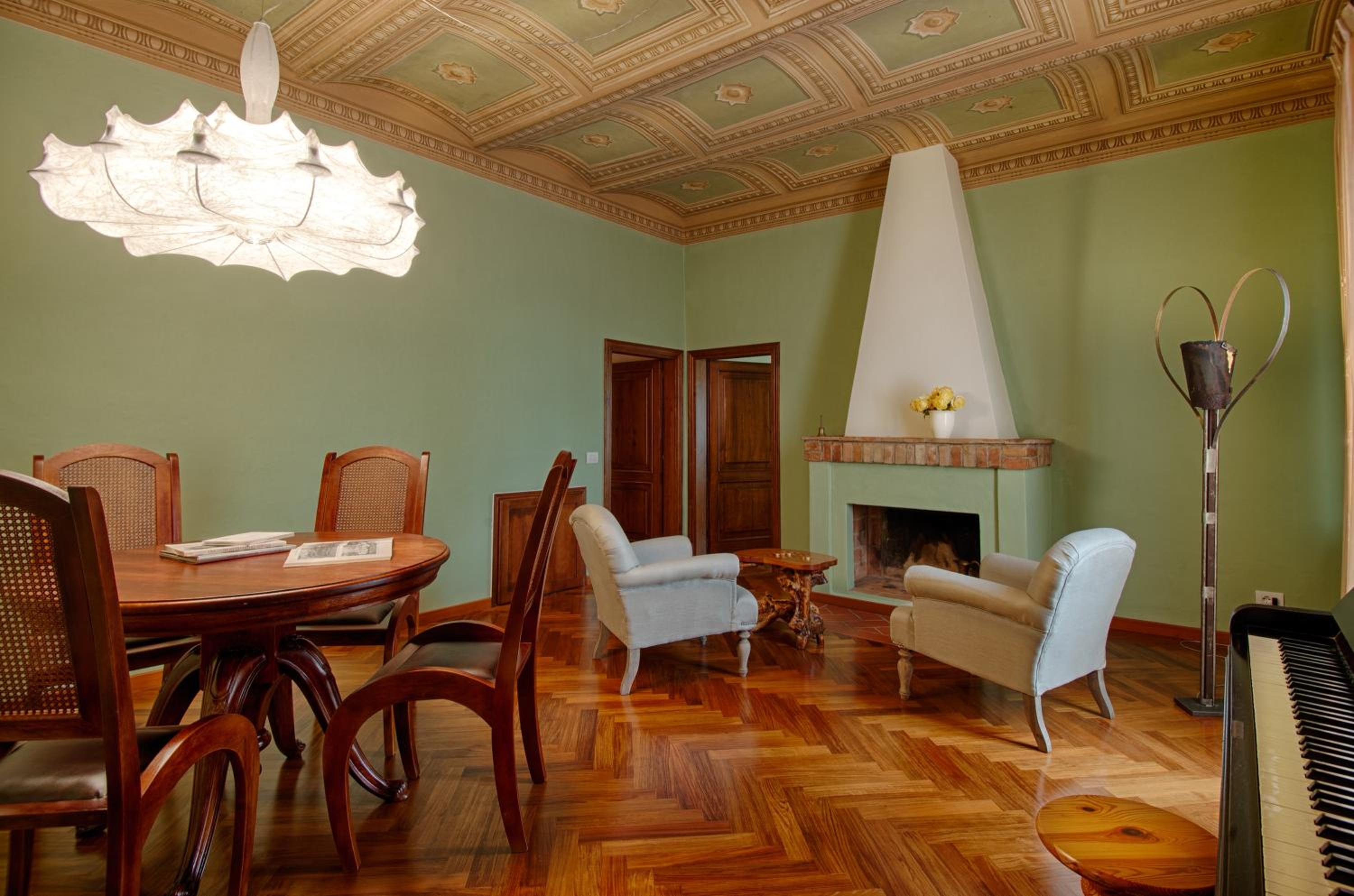 Tenuta Cambiano by PosarelliVillas view 3