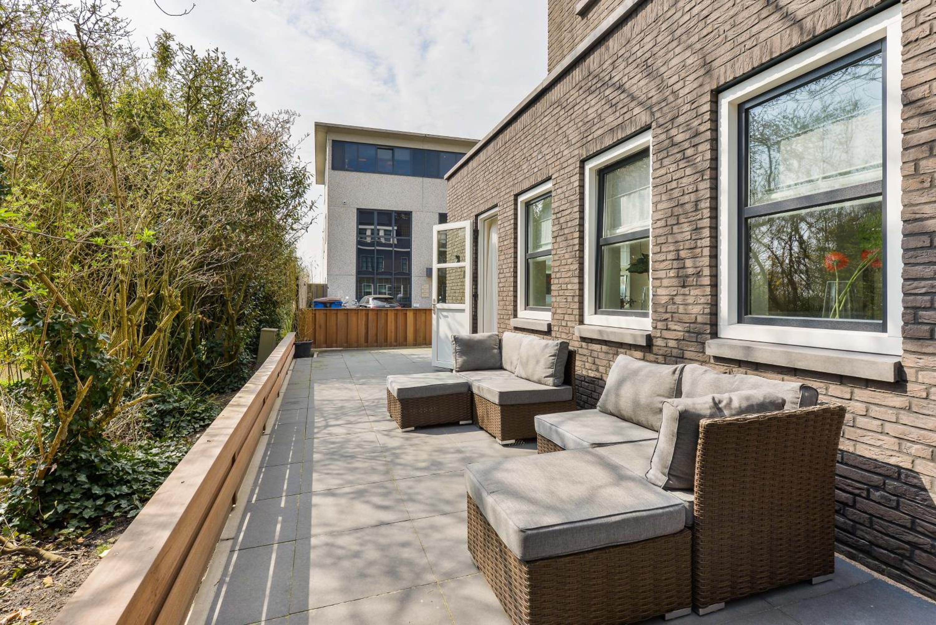 Luxury Family Residence Schinkeldijkje view 3
