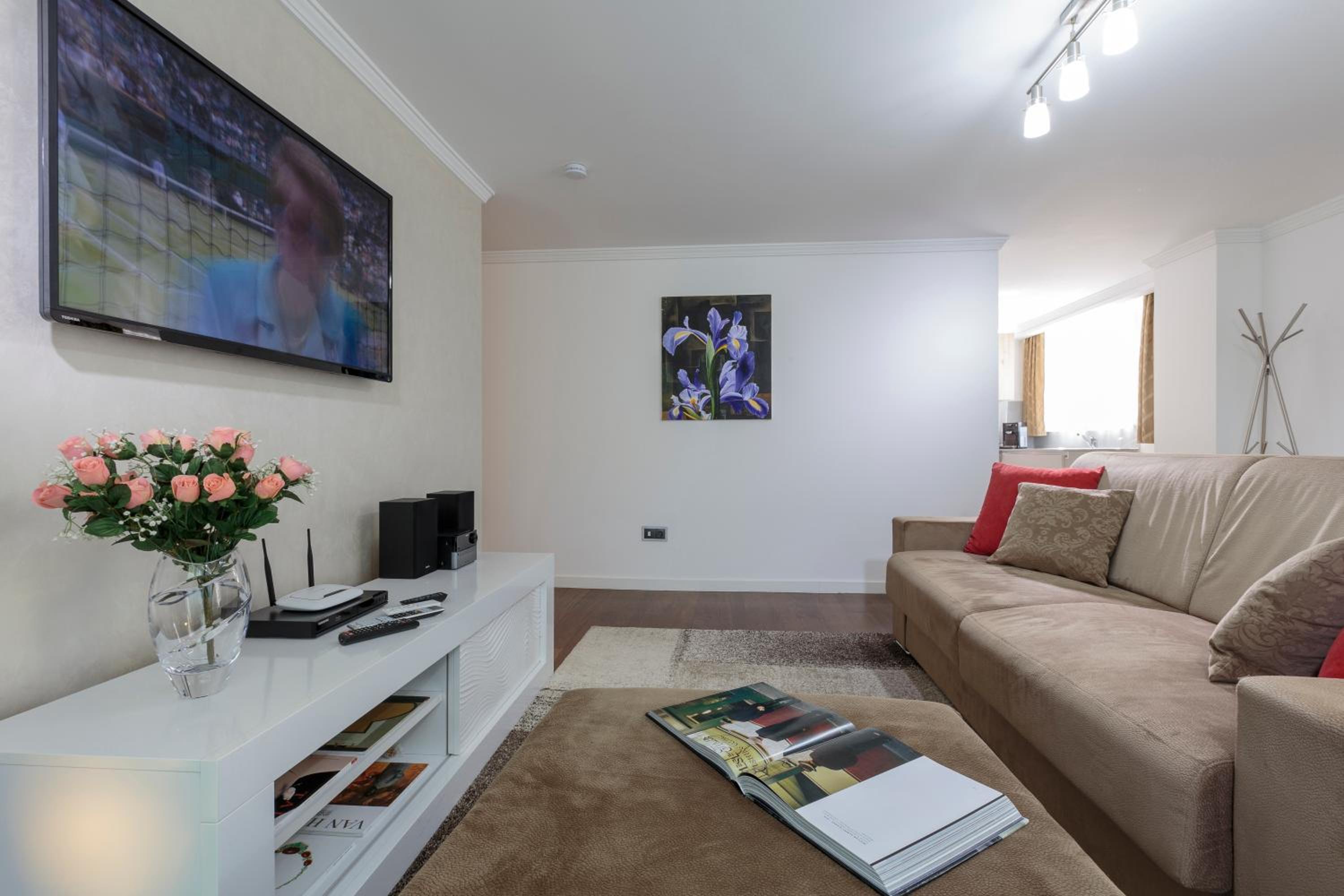 The Queen Luxury Apartments - Villa Vinicia