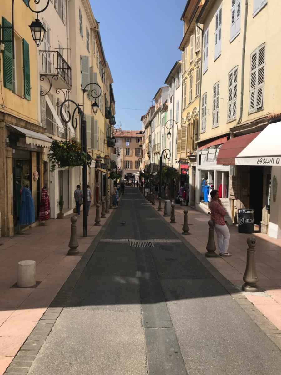 Sleep In Antibes City Center