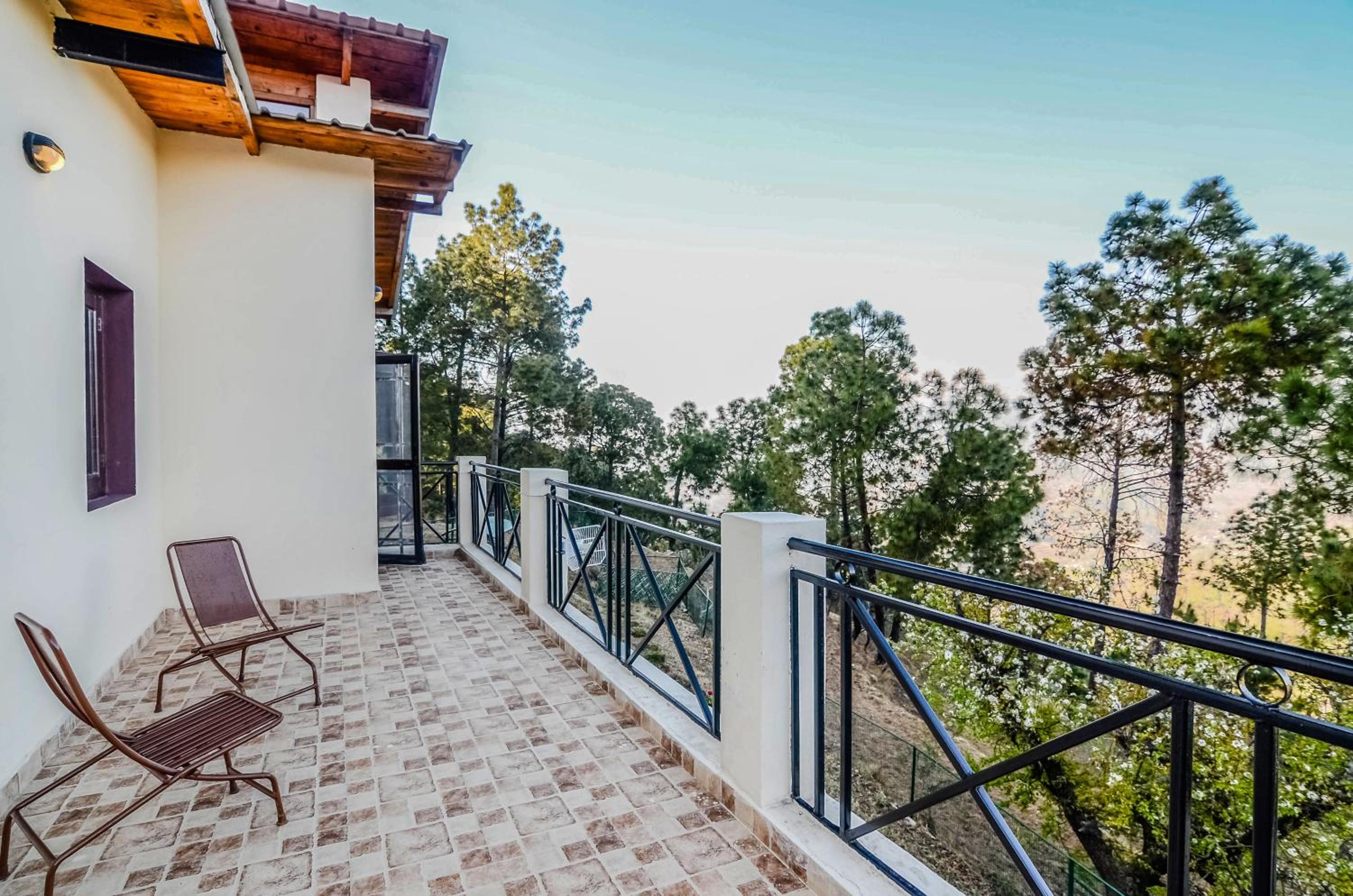 Hostie Sharanam - 2BHK Pvt Mountain Villa, Majkhali view 5