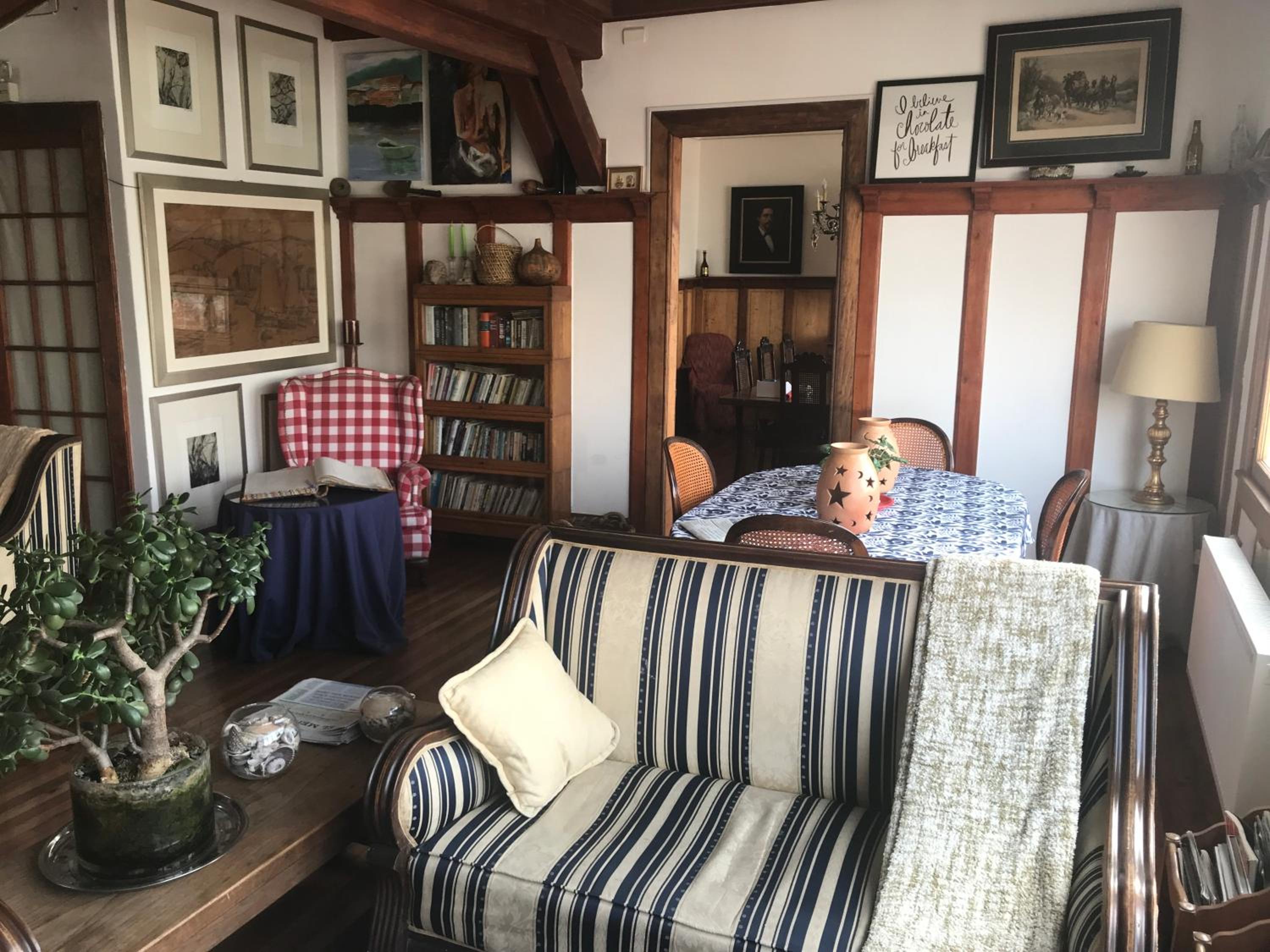 Chocolate Manor House Hotel Boutique