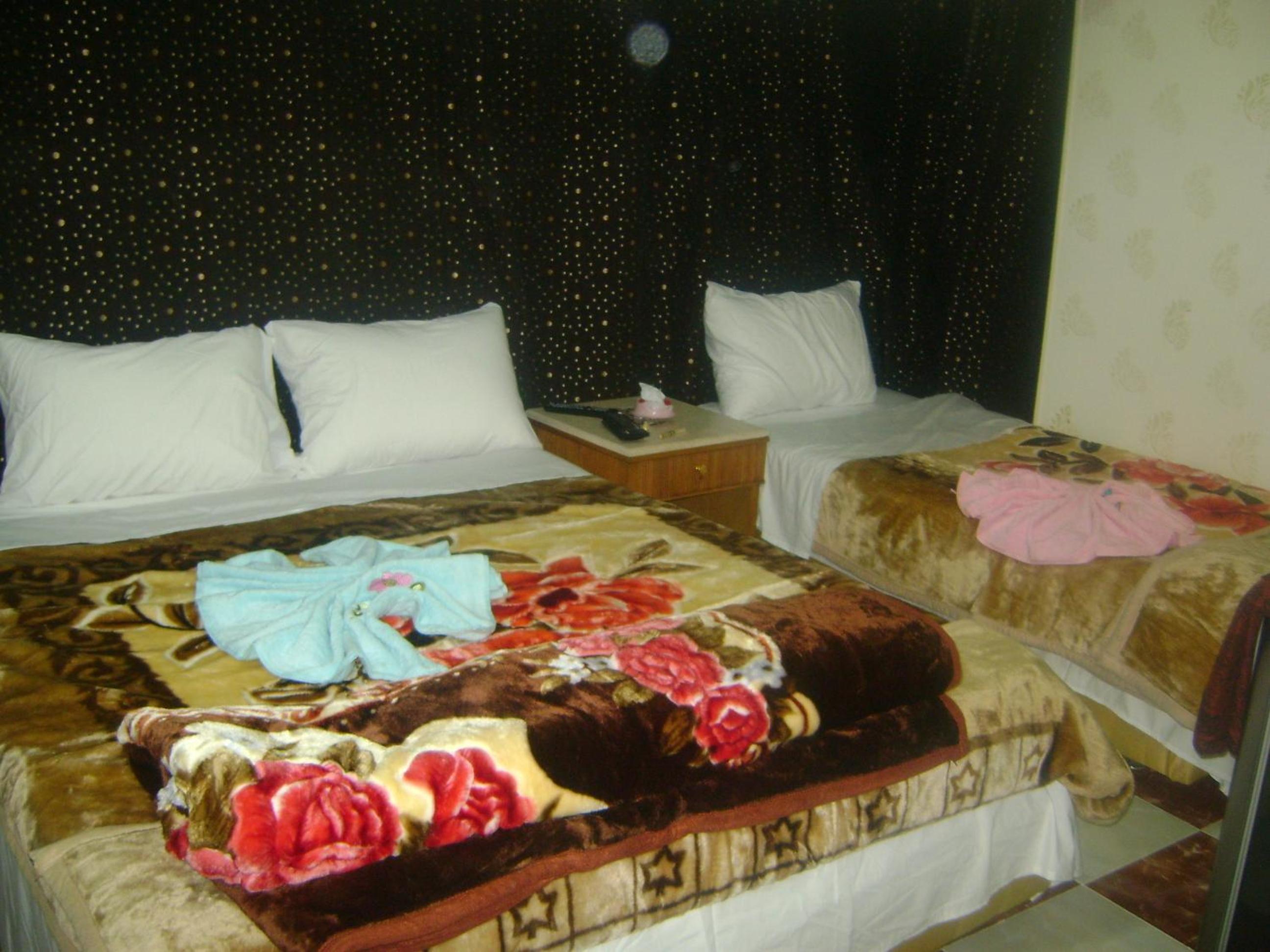 Isis Hostel 2