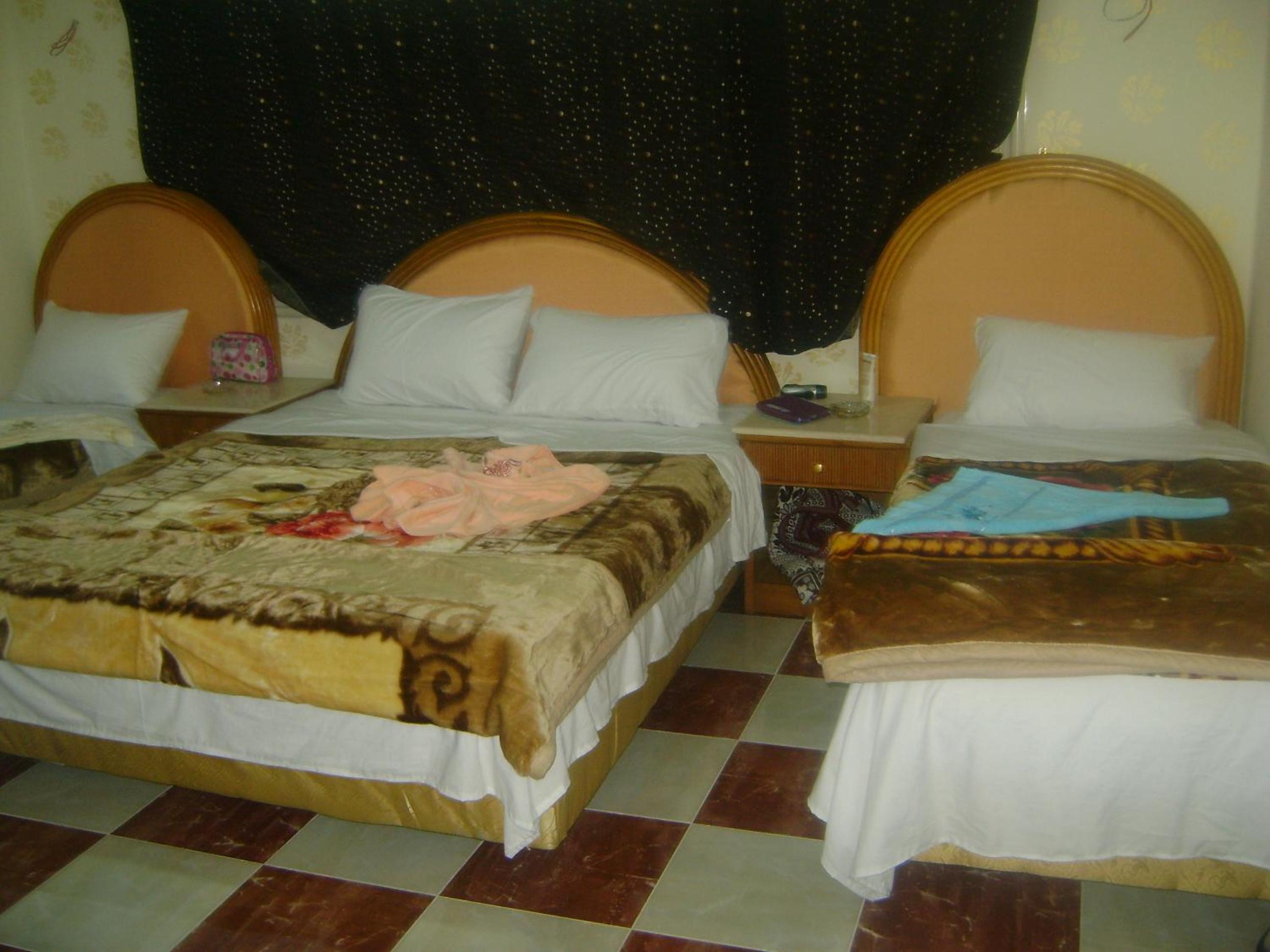 Isis Hostel 2