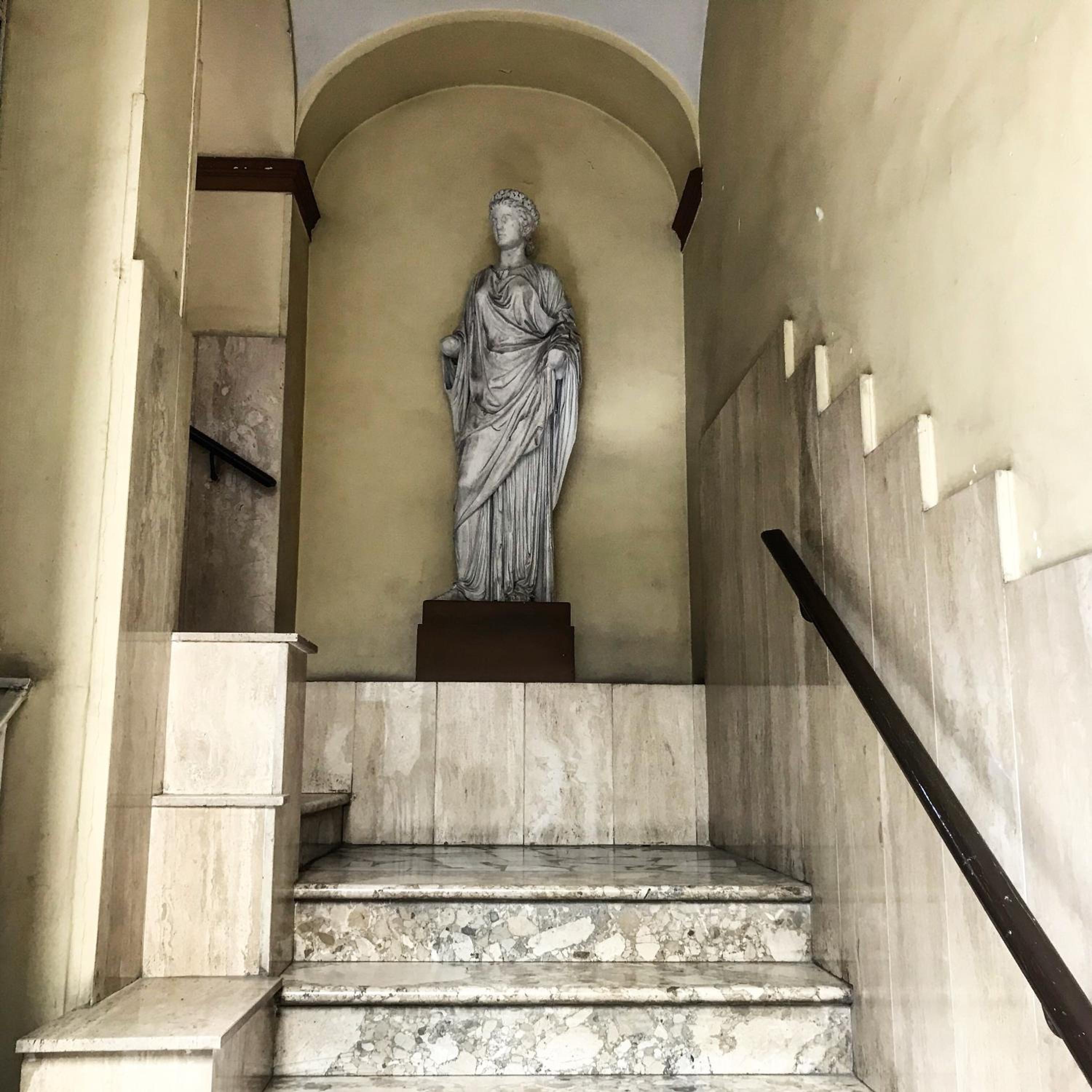 St. Teresa Museum Suites