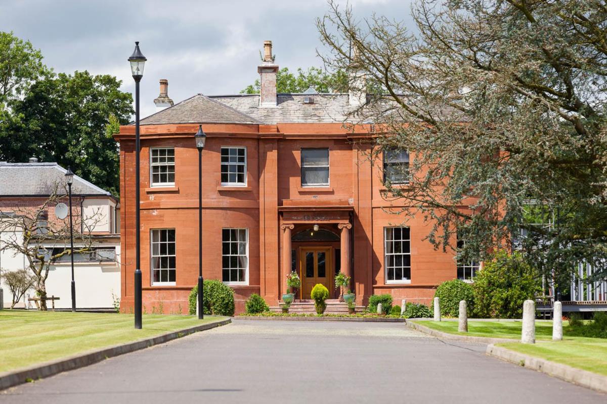 Woodland House Hotel view 3
