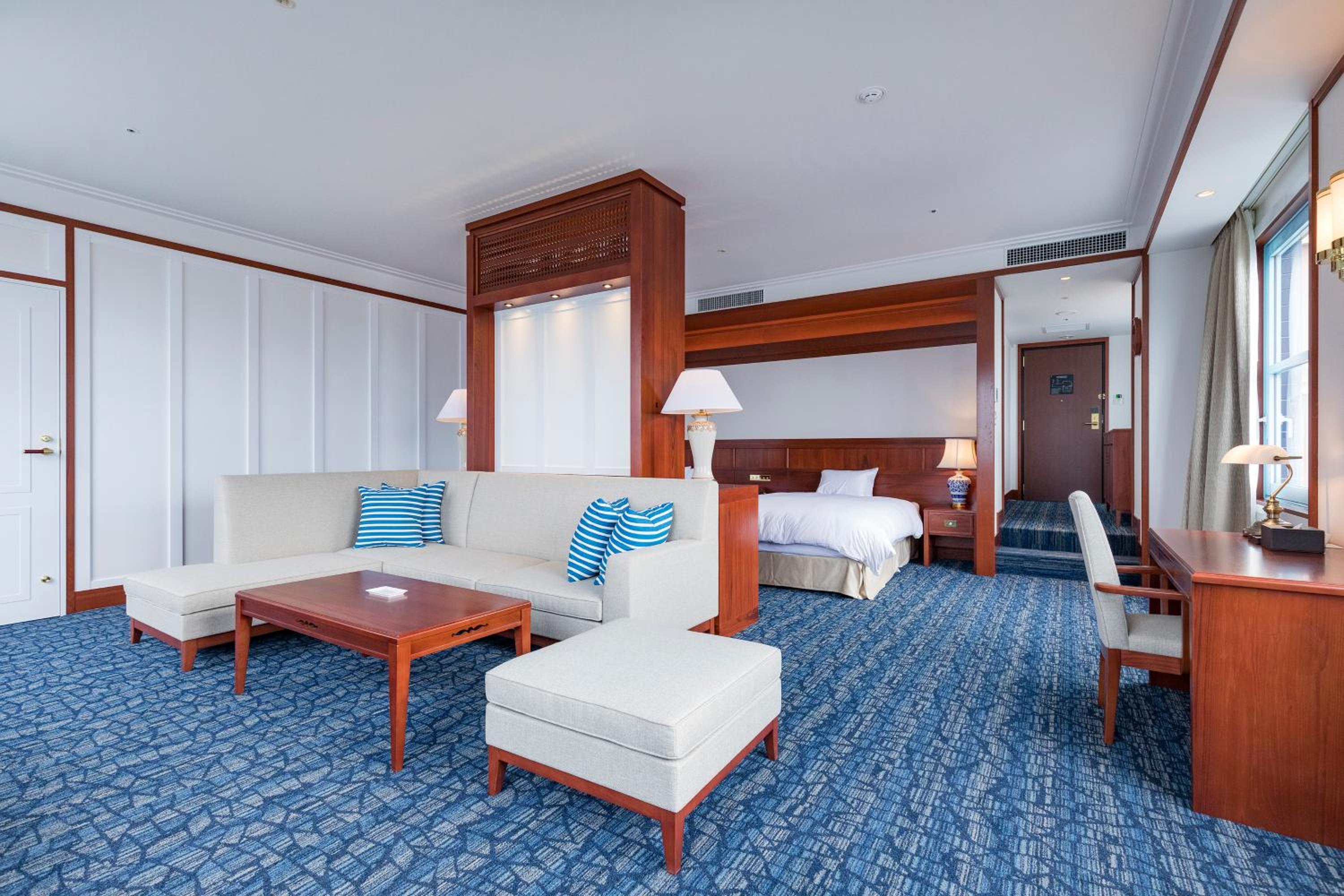Premier Hotel Mojiko 5