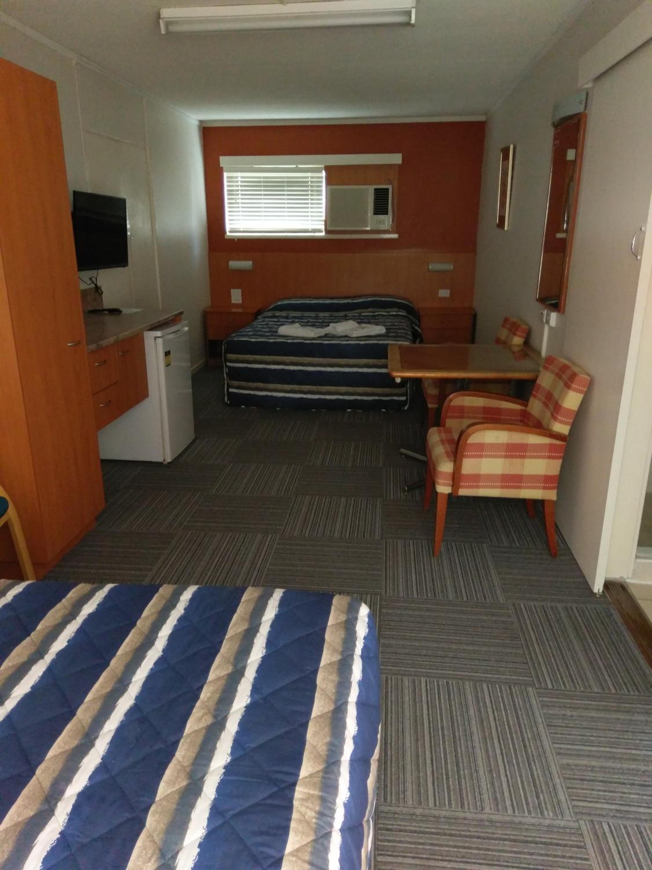 Motel Monaco - Image 2