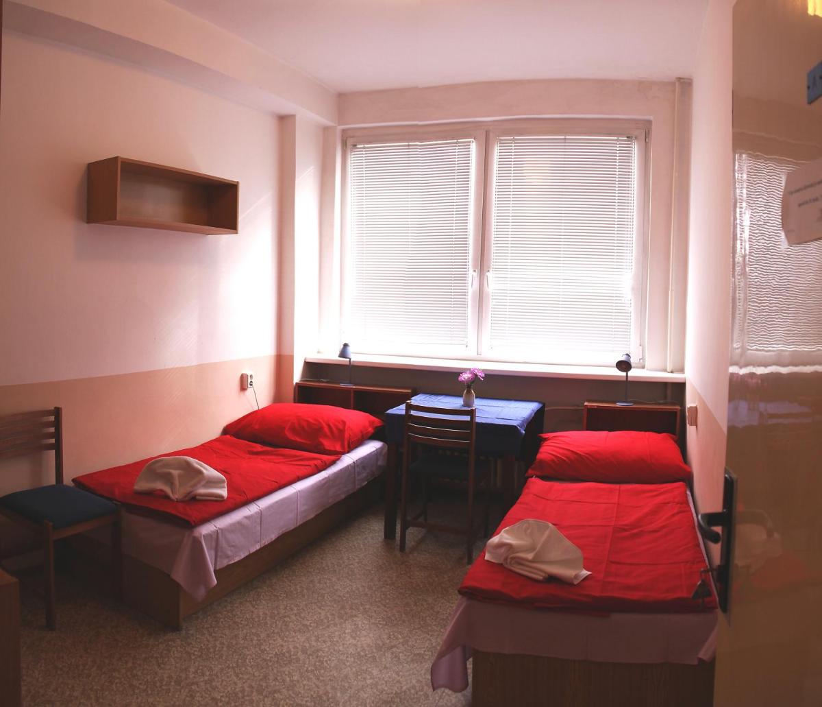 Hostel Modrá