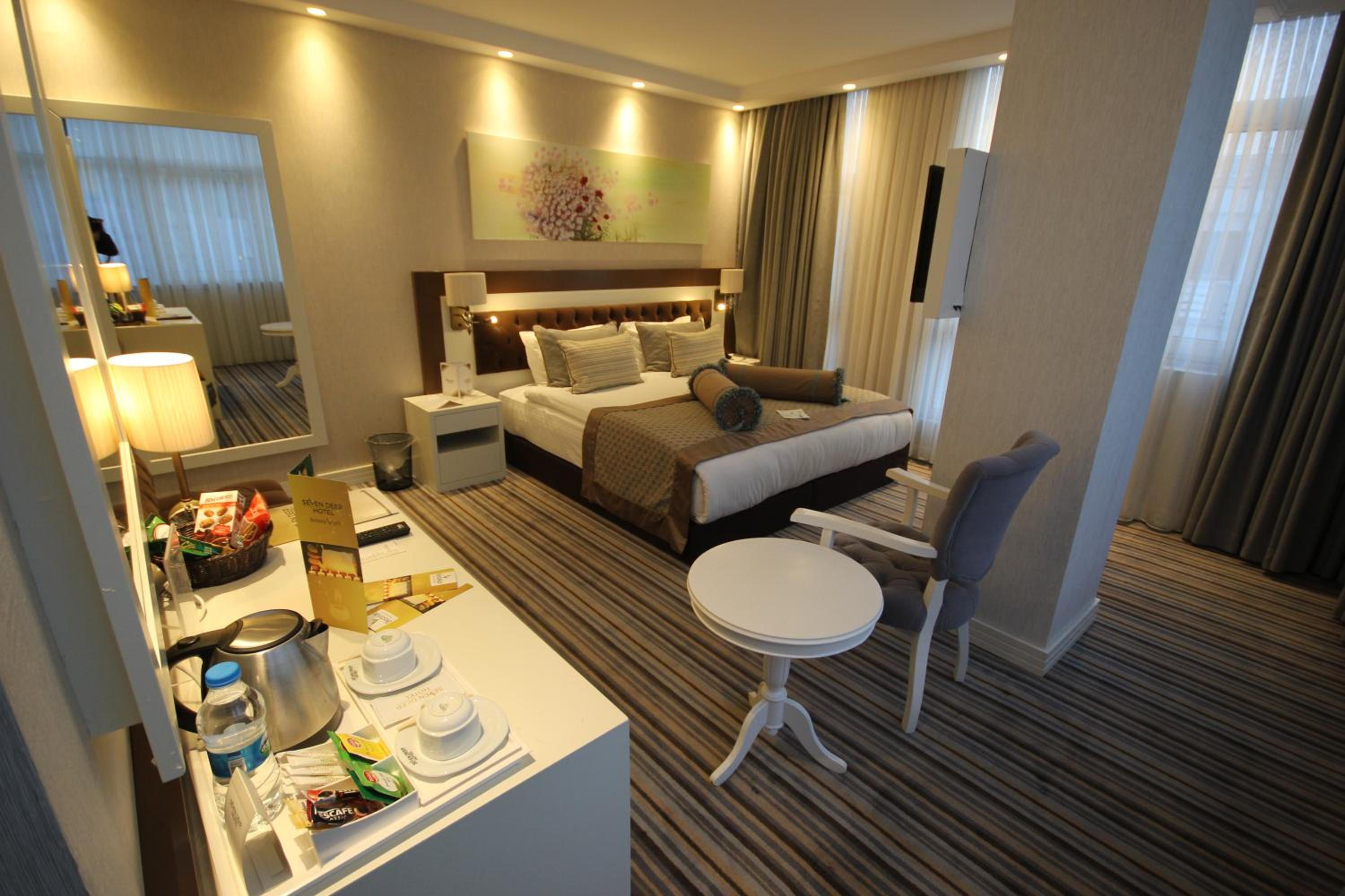 Seven Deep Otel - Image 25