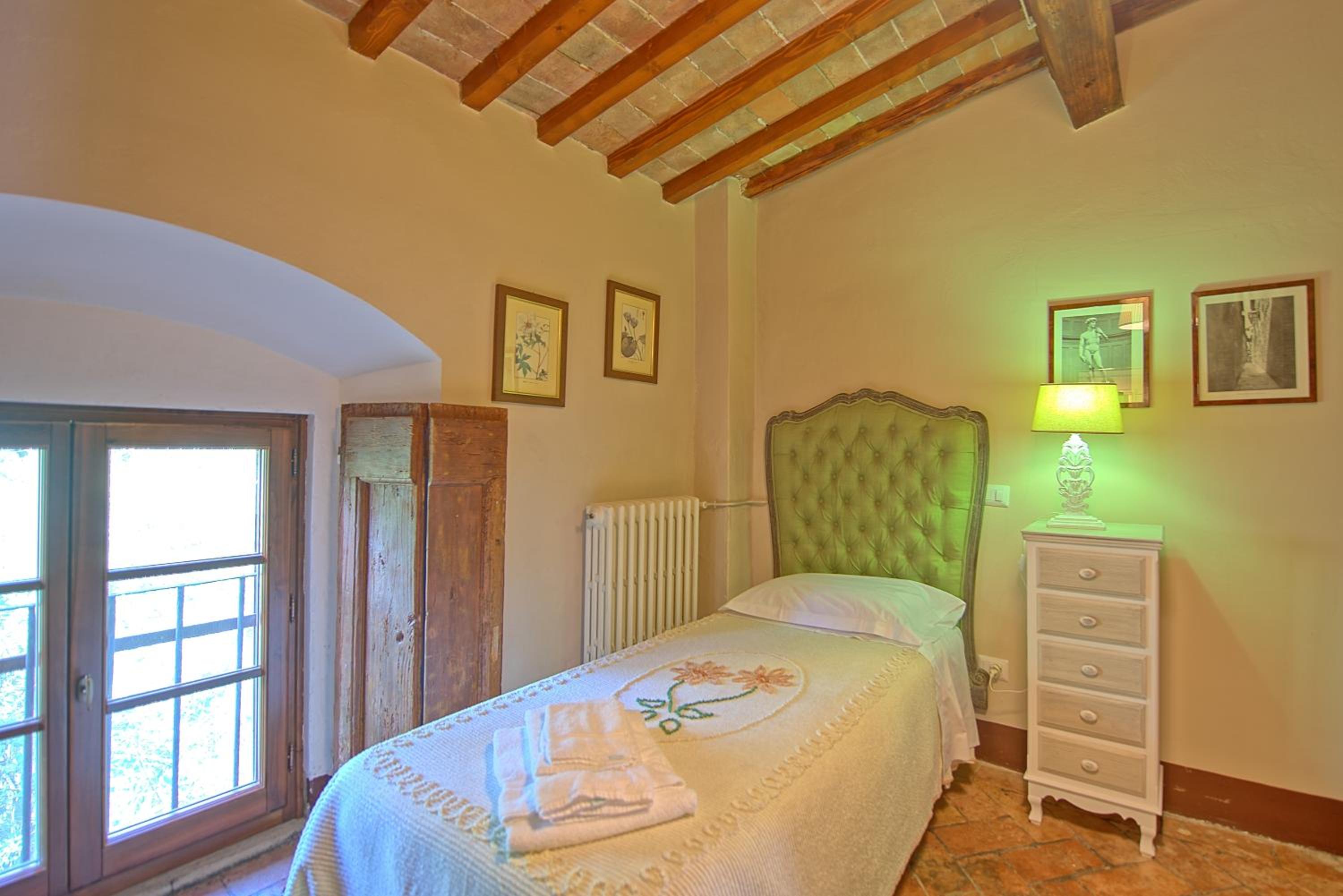 Castello di Montegufoni by PosarelliVillas