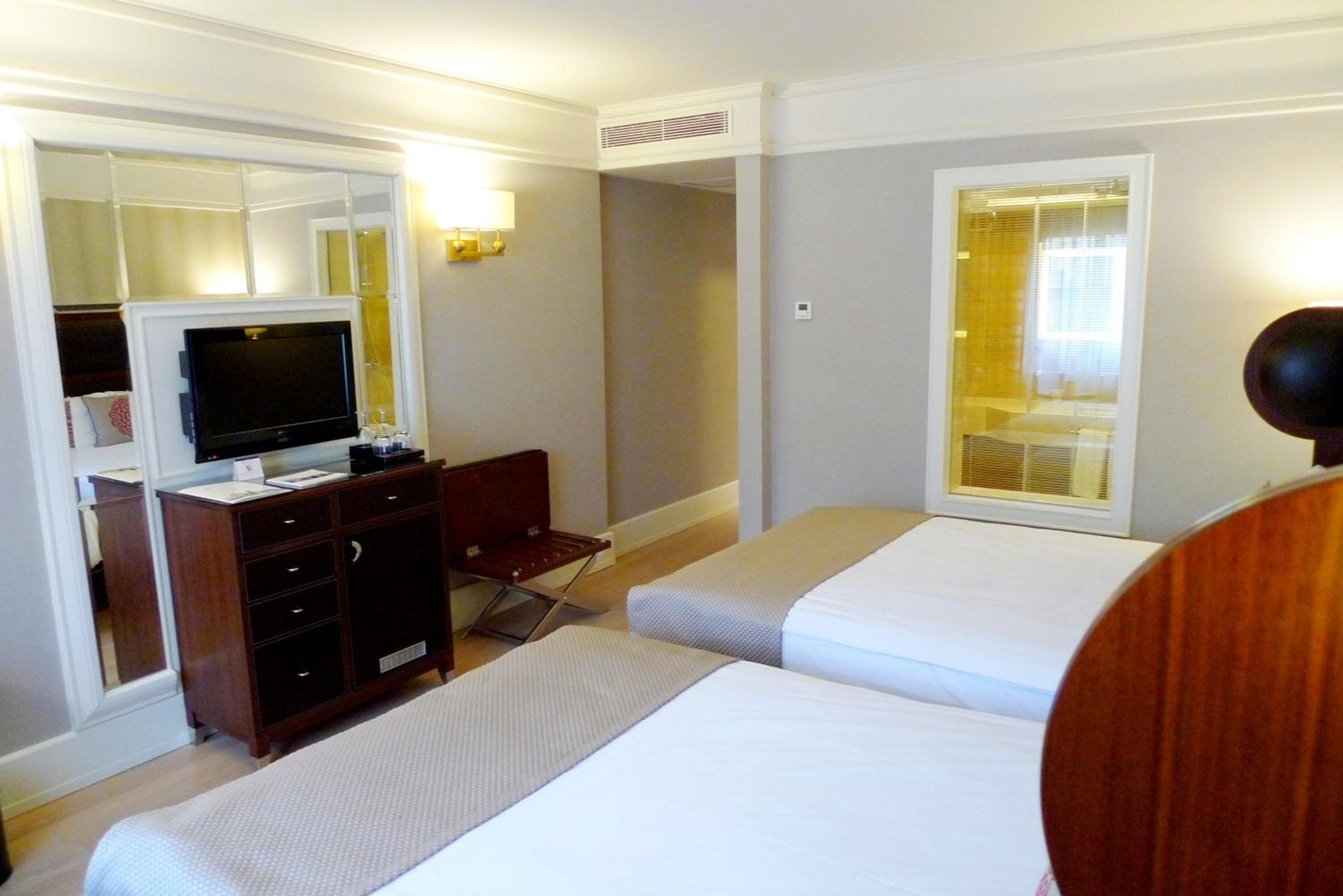 Titanic Comfort Sisli - Image 12
