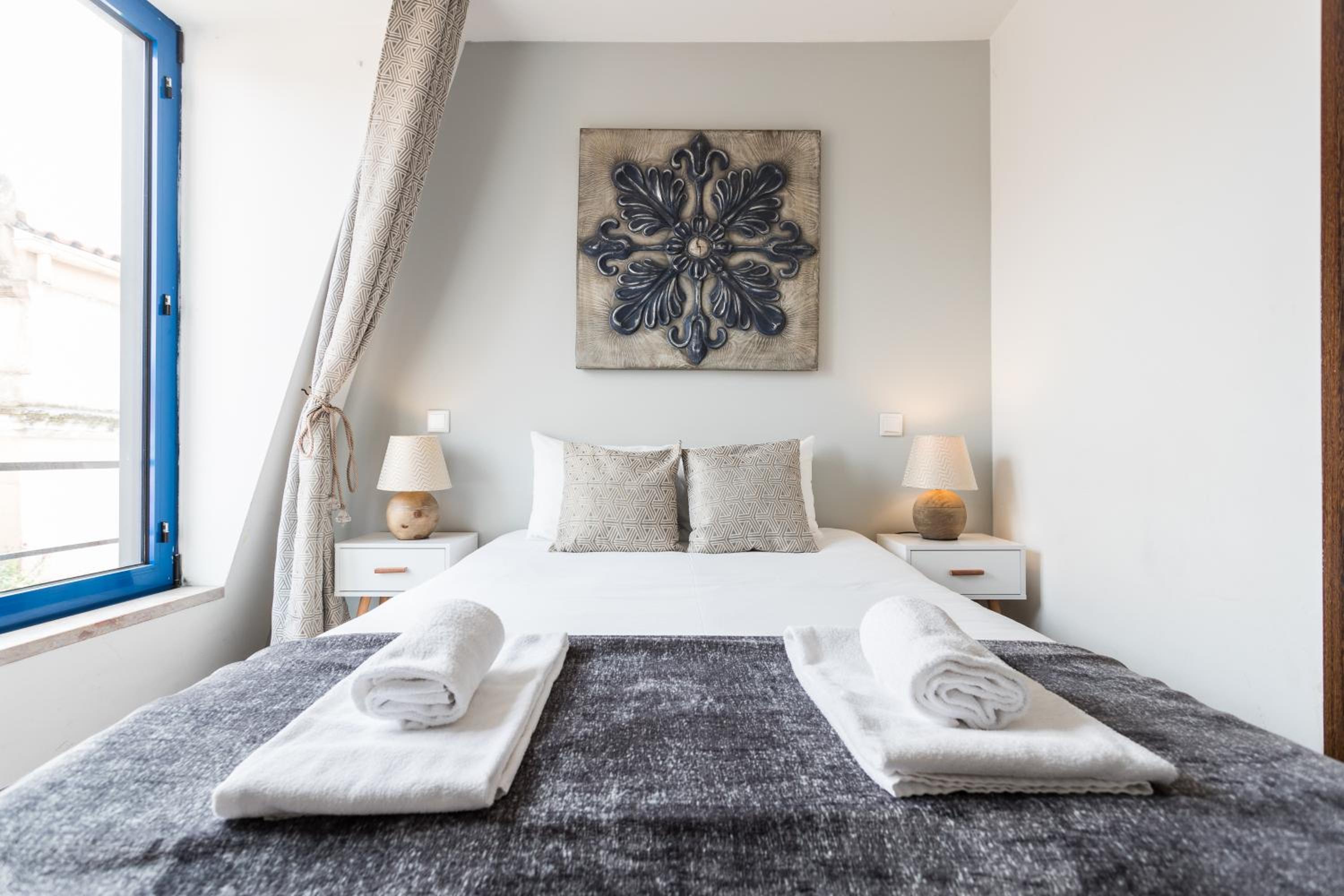 Rossio Penthouse Three-Bedroom Apartment w/ River View and Parking - by LU Holidays