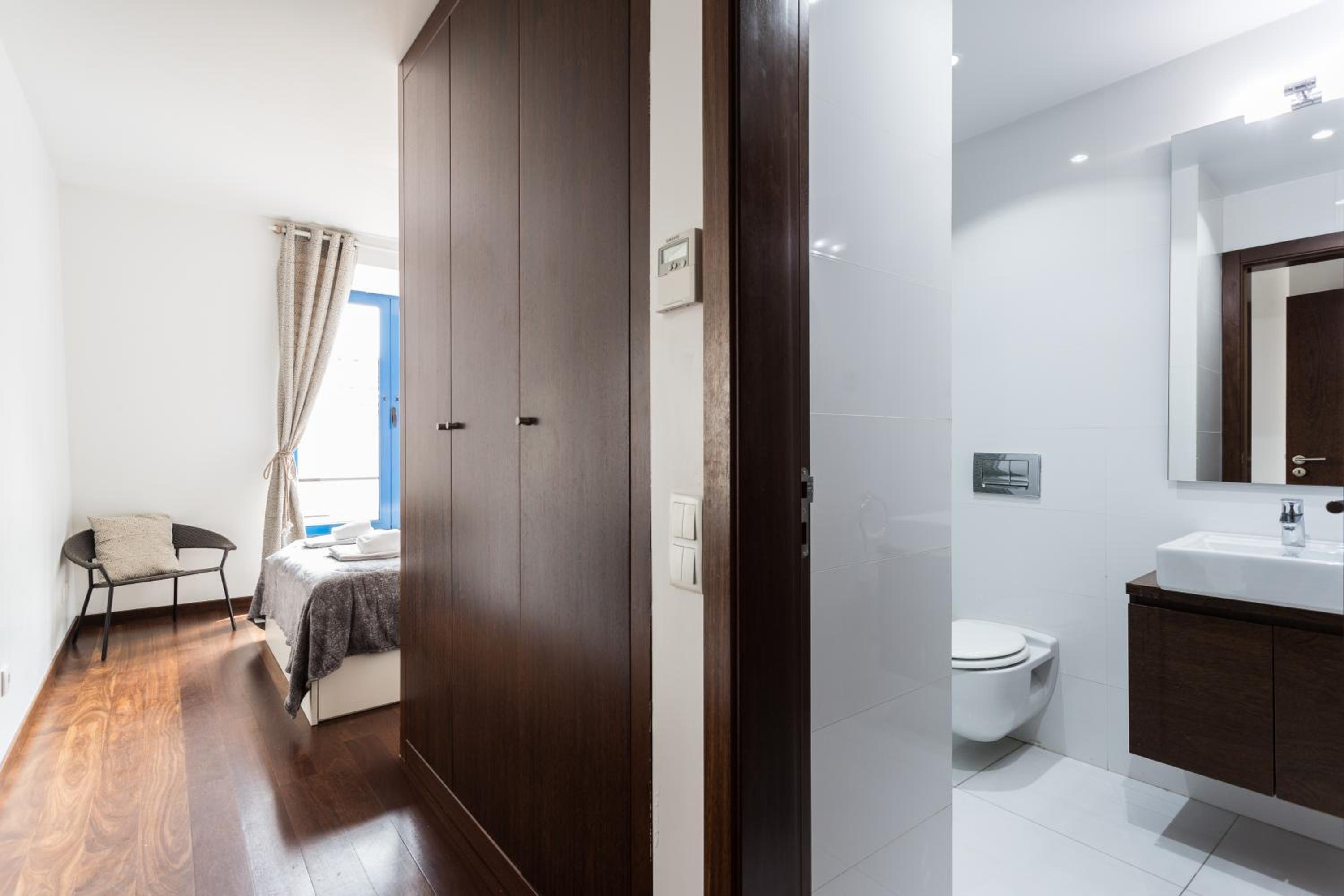 Rossio Penthouse Three-Bedroom Apartment w/ River View and Parking - by LU Holidays