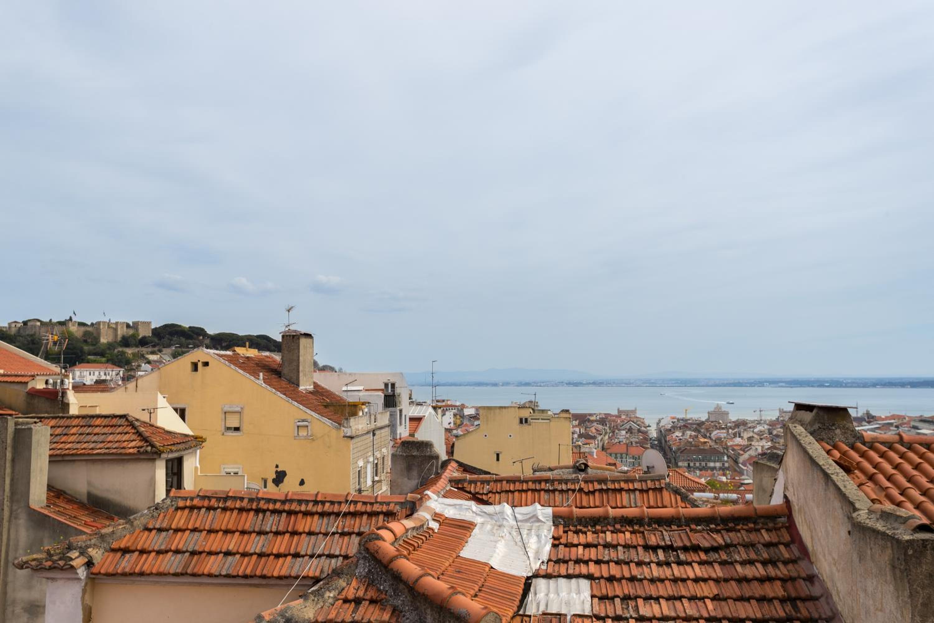Rossio Penthouse Three-Bedroom Apartment w/ River View and Parking - by LU Holidays