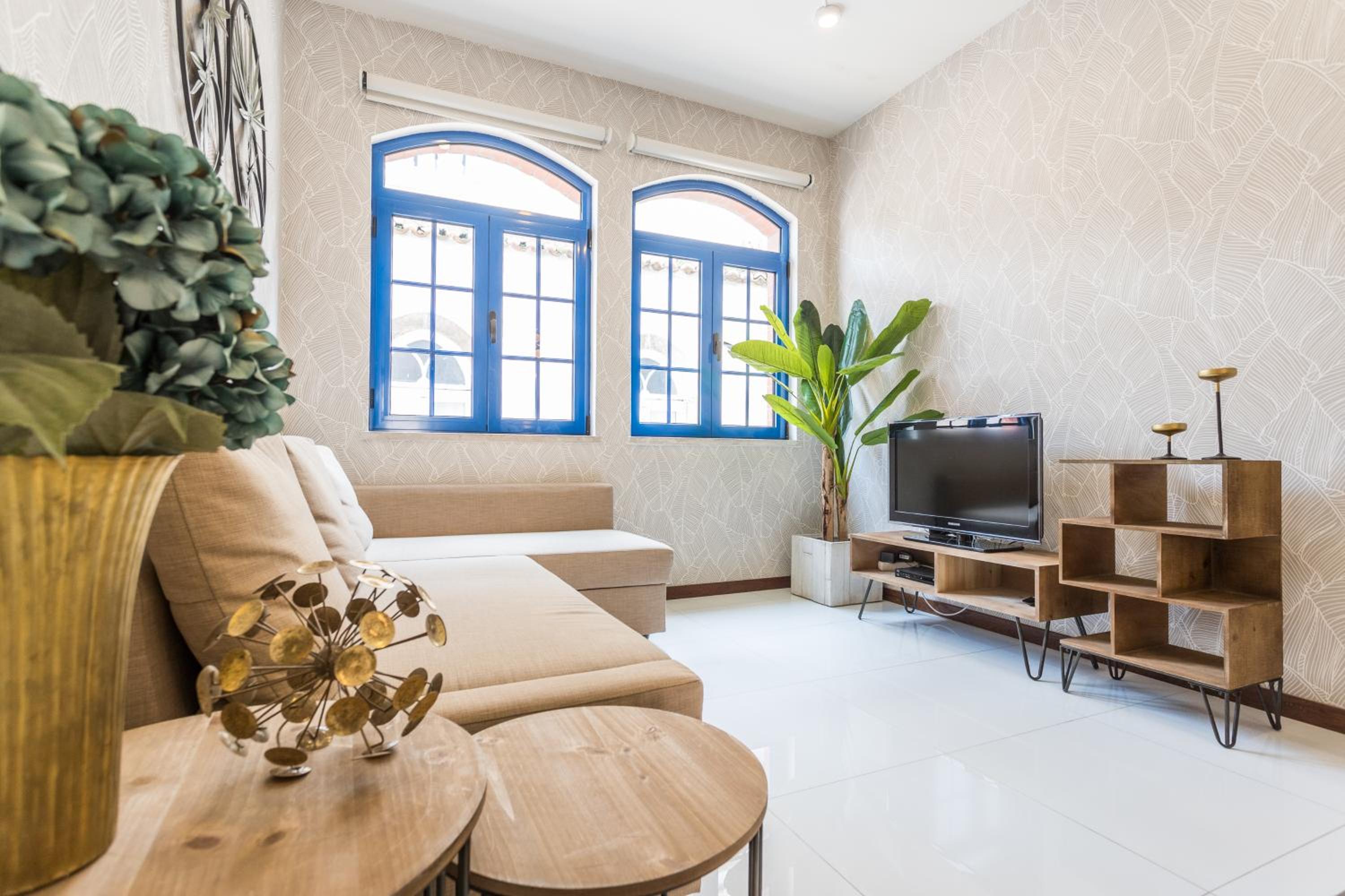 Rossio Penthouse Three-Bedroom Apartment w/ River View and Parking - by LU Holidays