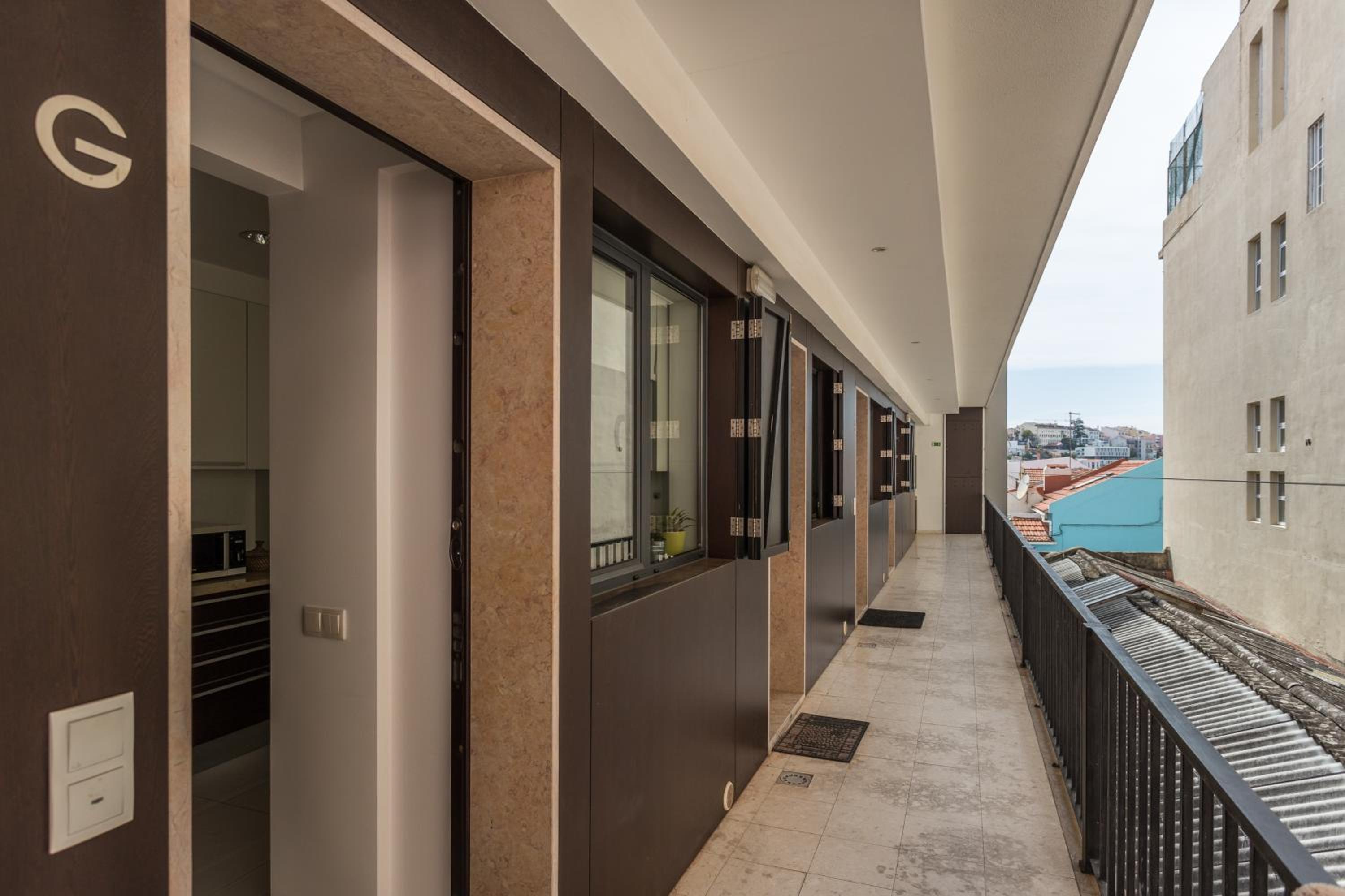 Rossio Penthouse Three-Bedroom Apartment w/ River View and Parking - by LU Holidays