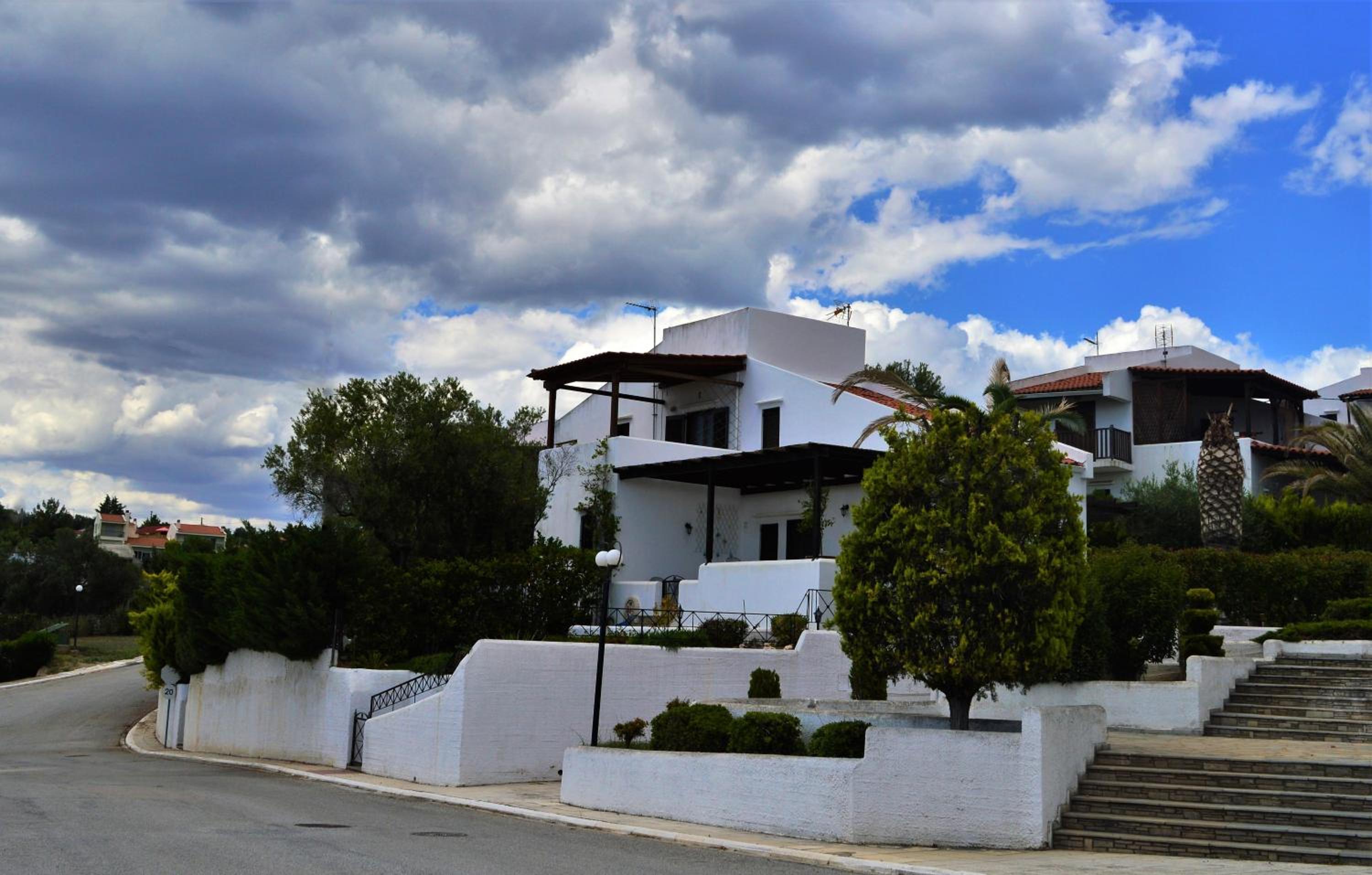 Sonia's House with Garden view 3