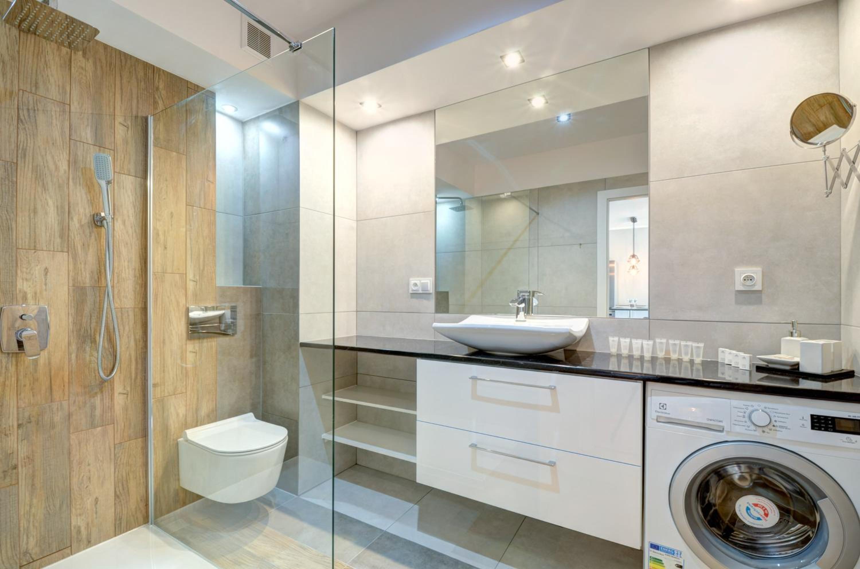 Apartments Chmielna Park by Noclegi Renters
