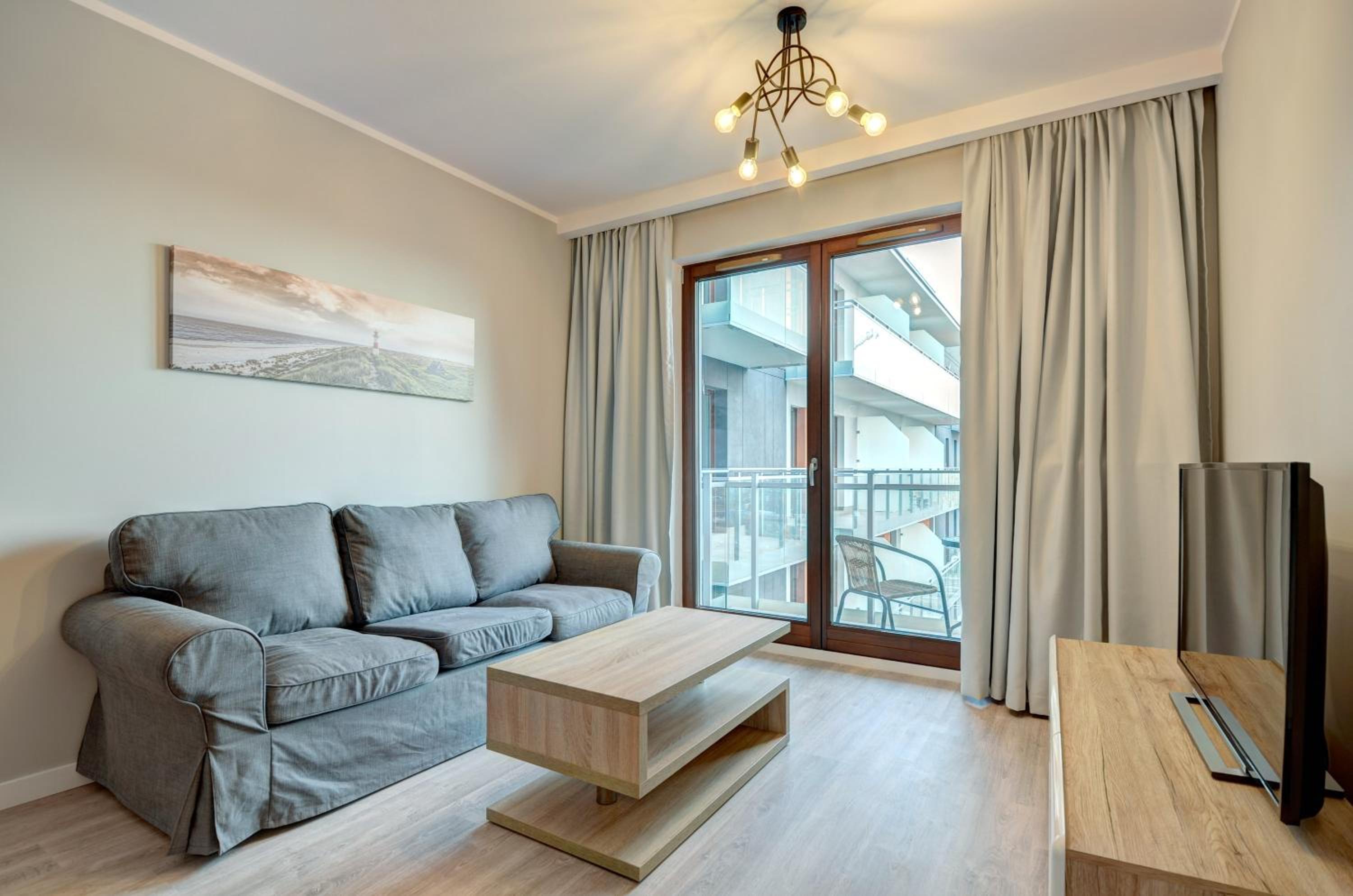Apartments Chmielna Park by Noclegi Renters